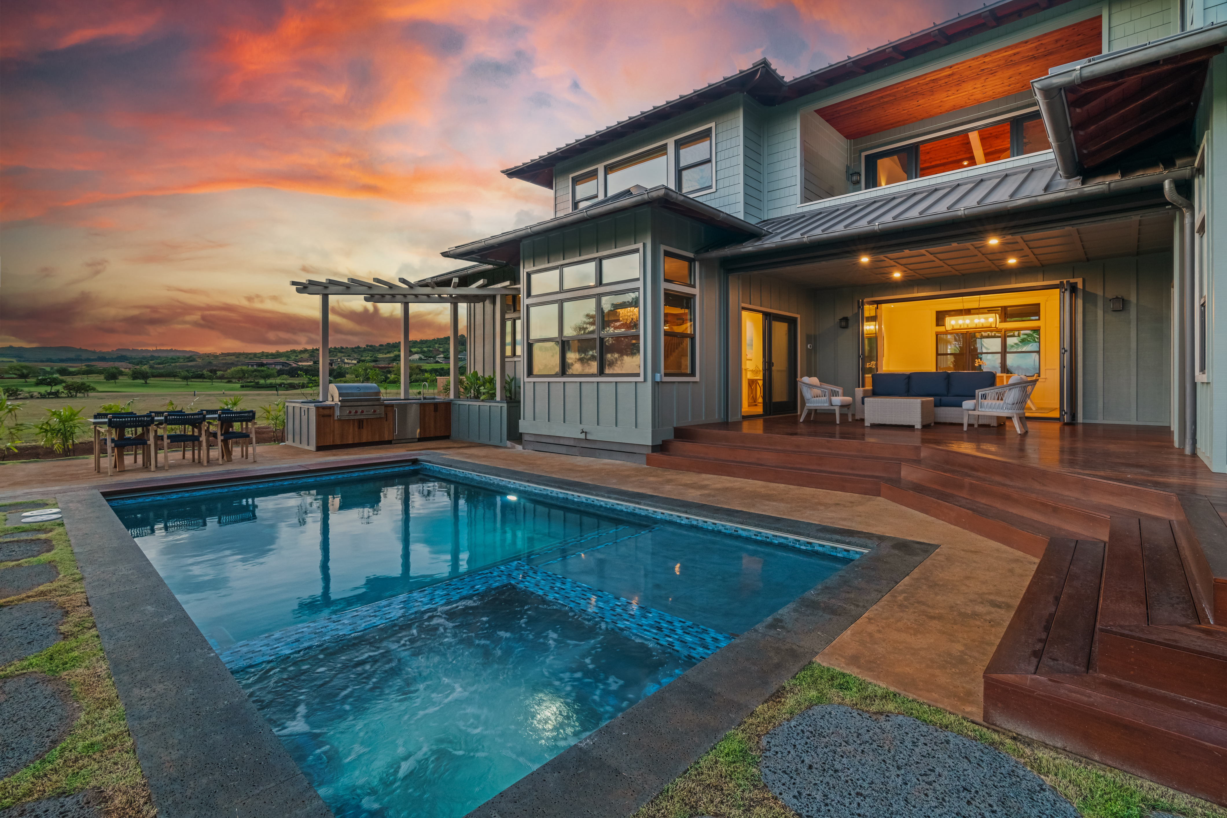 2739 Uluwehi St Property Photo