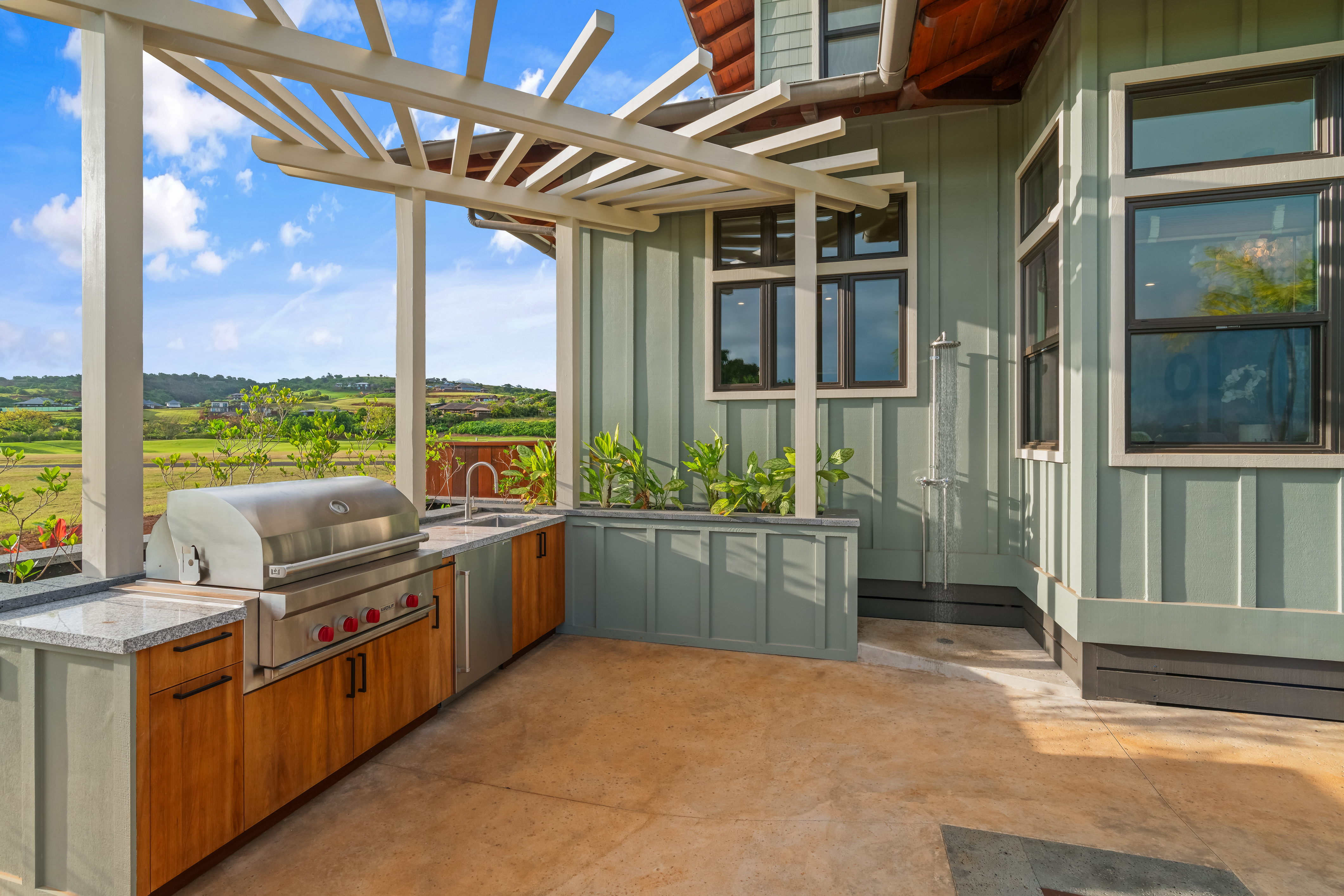 2739 Uluwehi St Property Photo 12