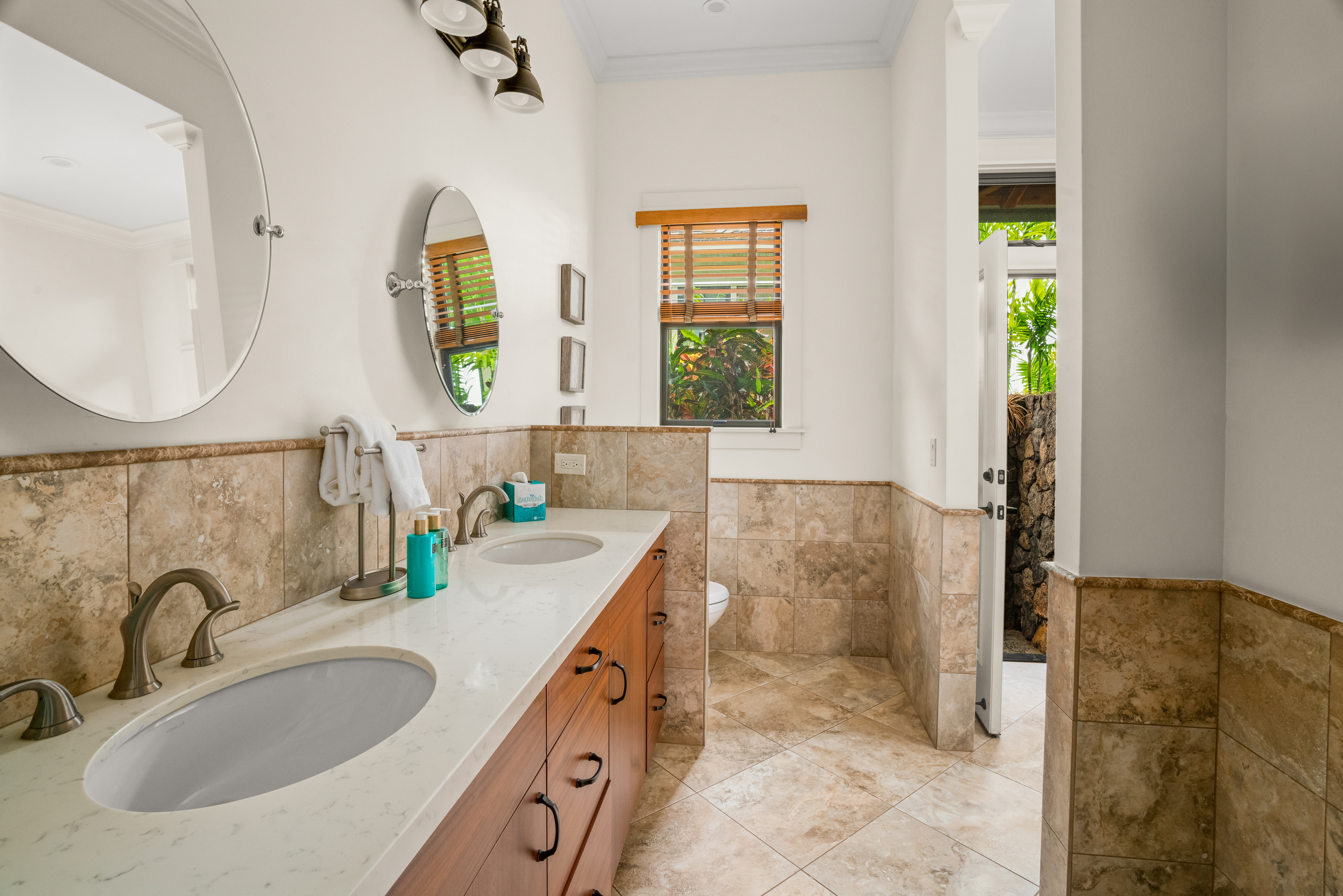 2739 Uluwehi St Property Photo 14
