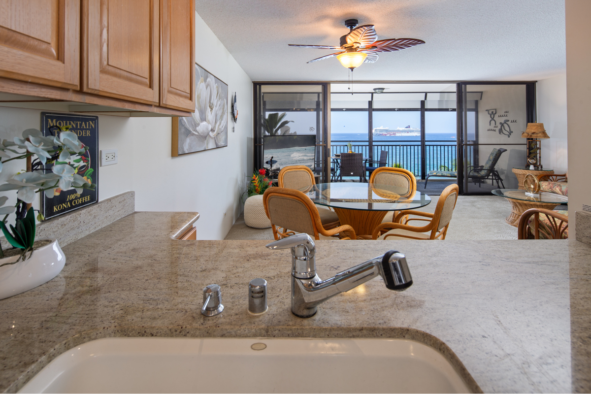 75-5782 Kuakini Highway 504 Property Photo 6