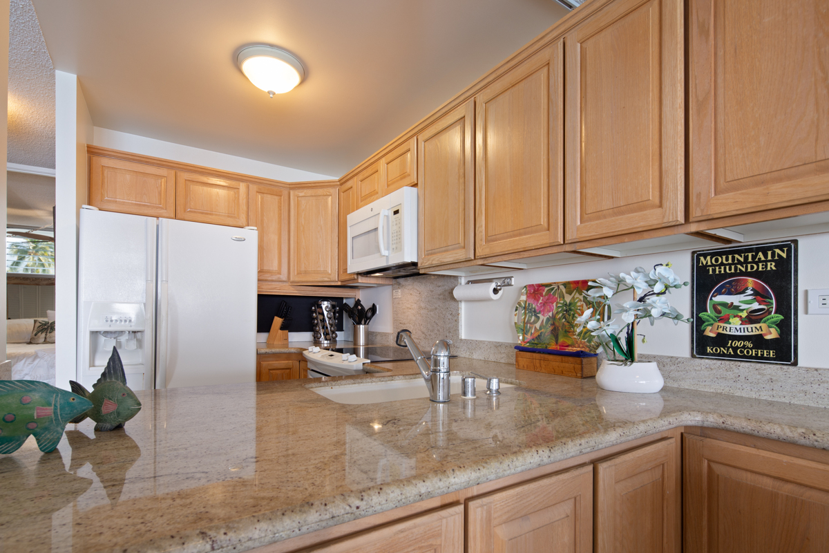 75-5782 Kuakini Highway 504 Property Photo 8