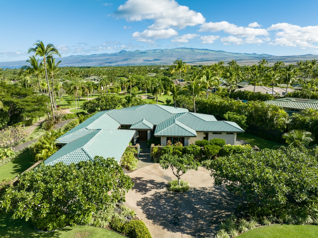 68-105 Pukaua Pl Property Photo 1