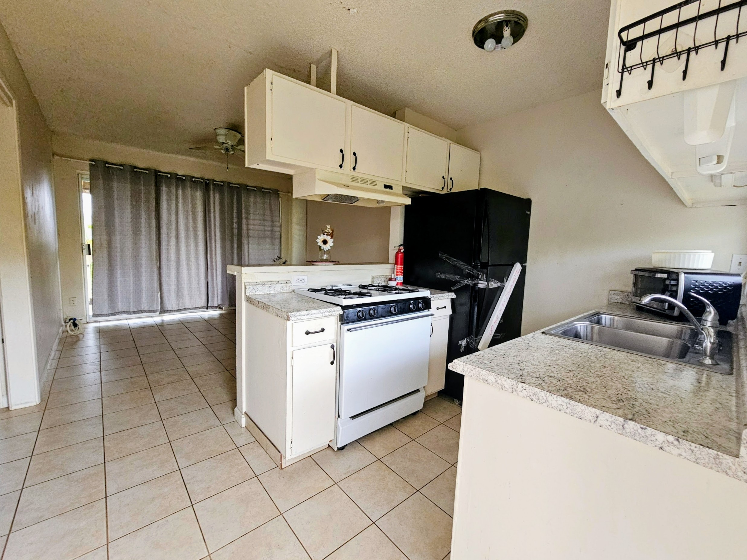 75-5724 ALAHOU ST 202A Property Photo 1