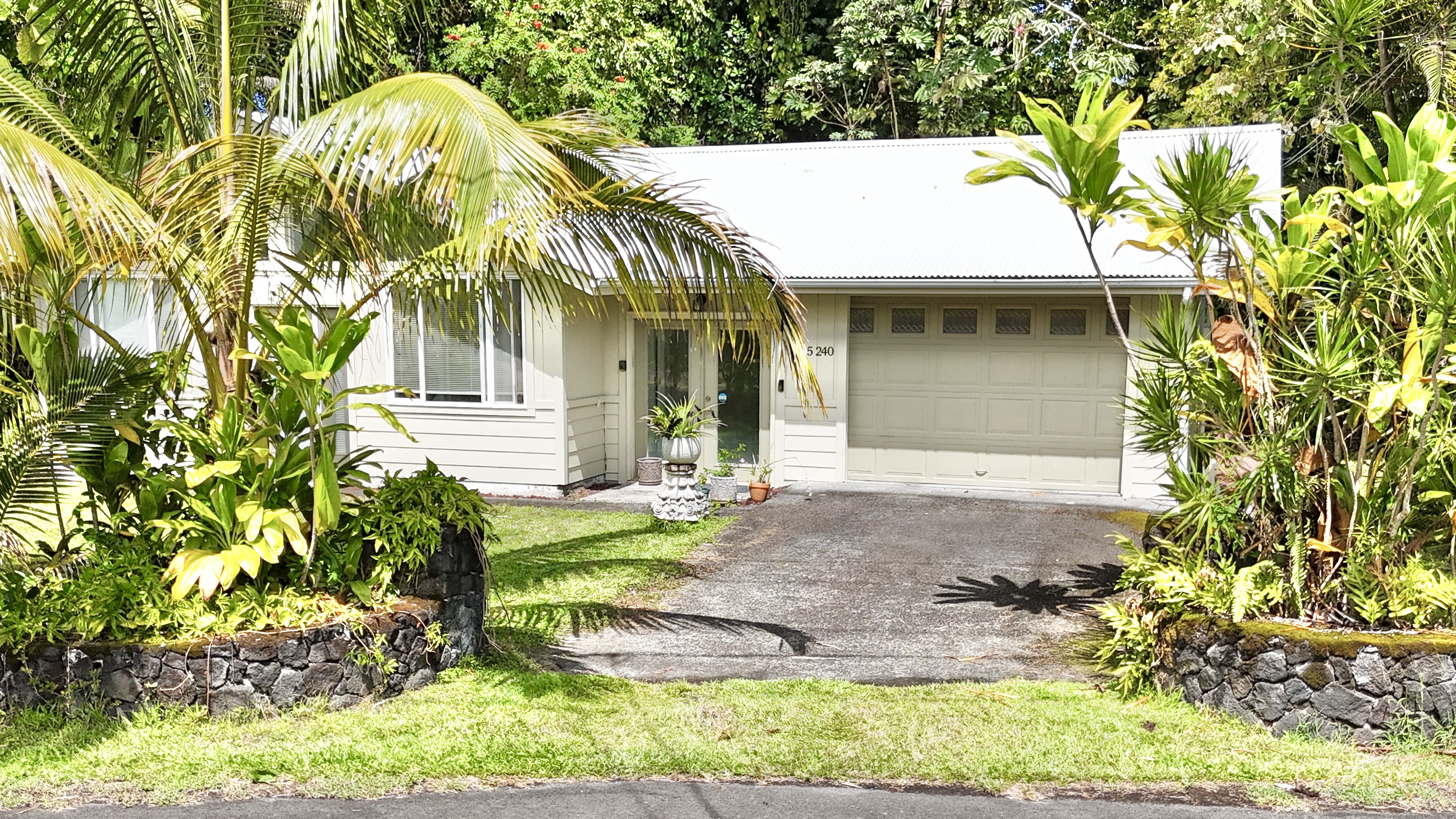 15-240 N Puni Makai Loop Property Photo 24