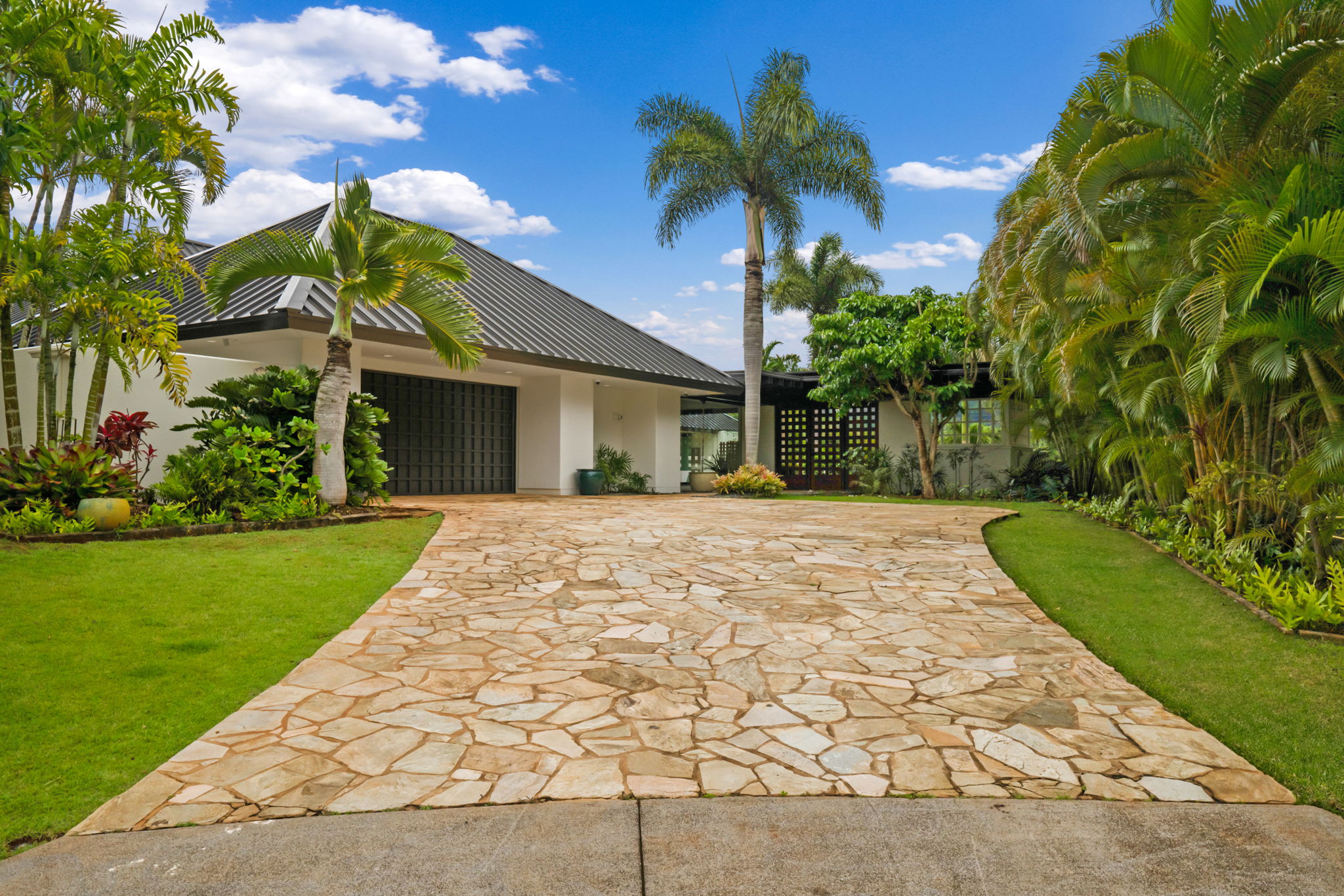 2268 Kanio St Property Photo 2