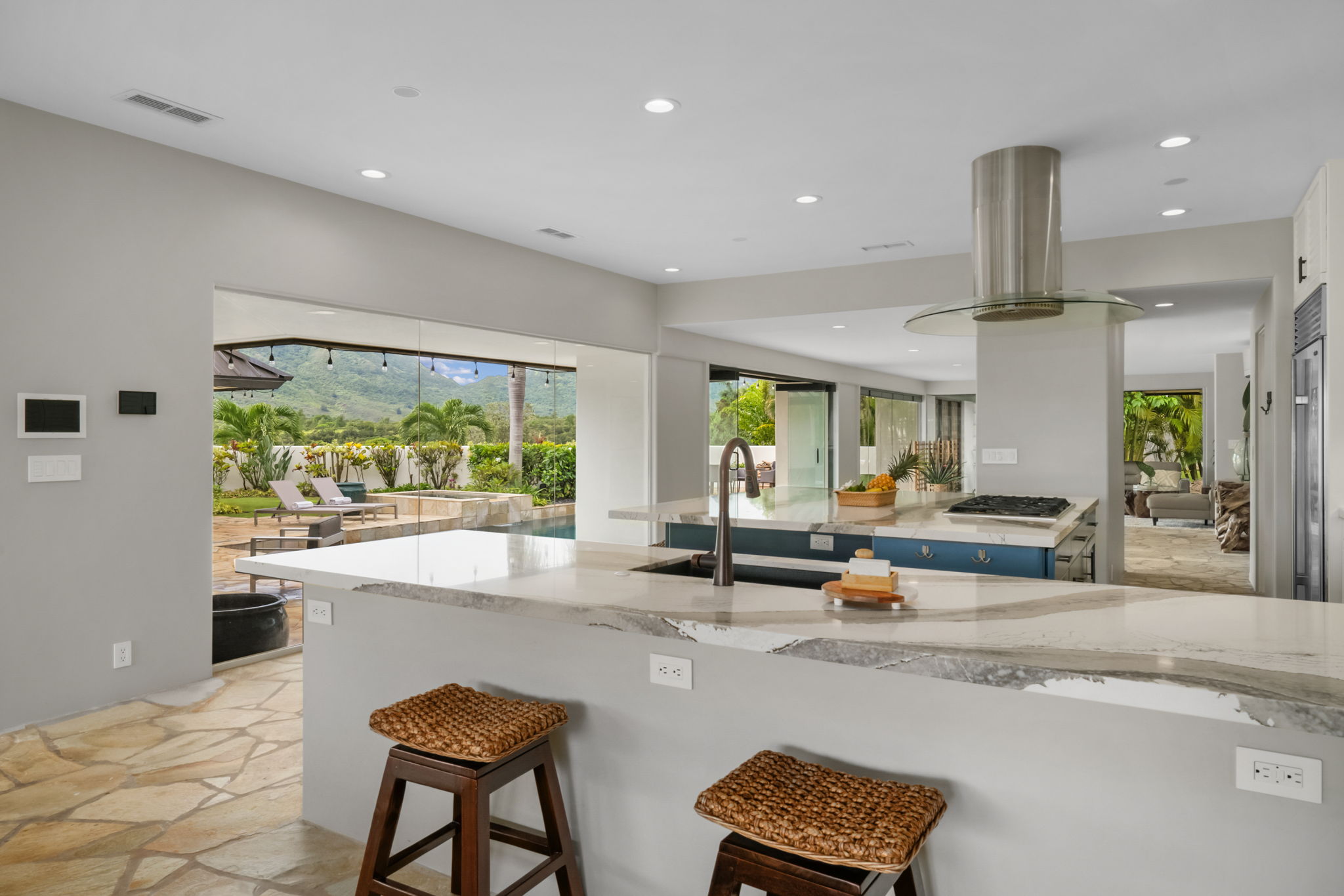 2268 Kanio St Property Photo 3