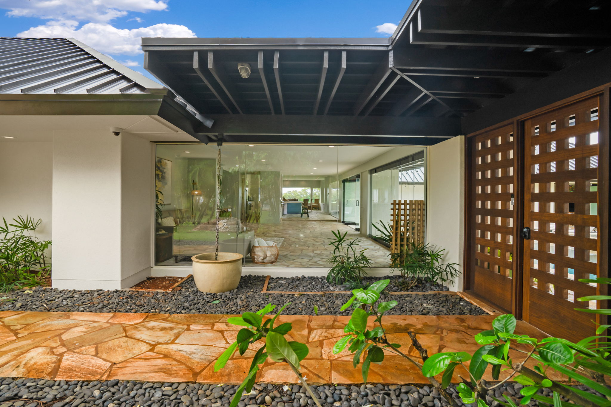2268 Kanio St Property Photo 5