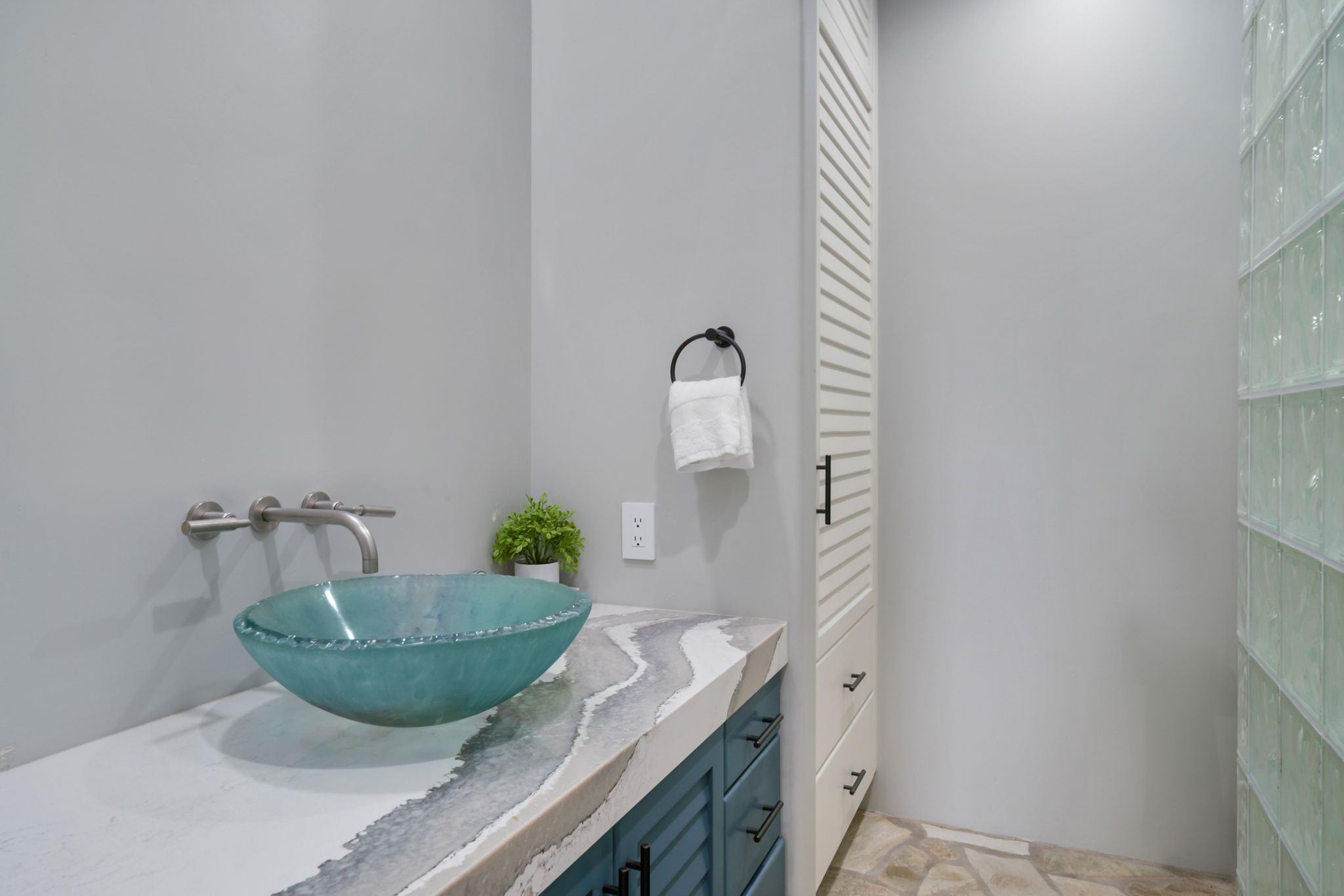 2268 Kanio St Property Photo 26