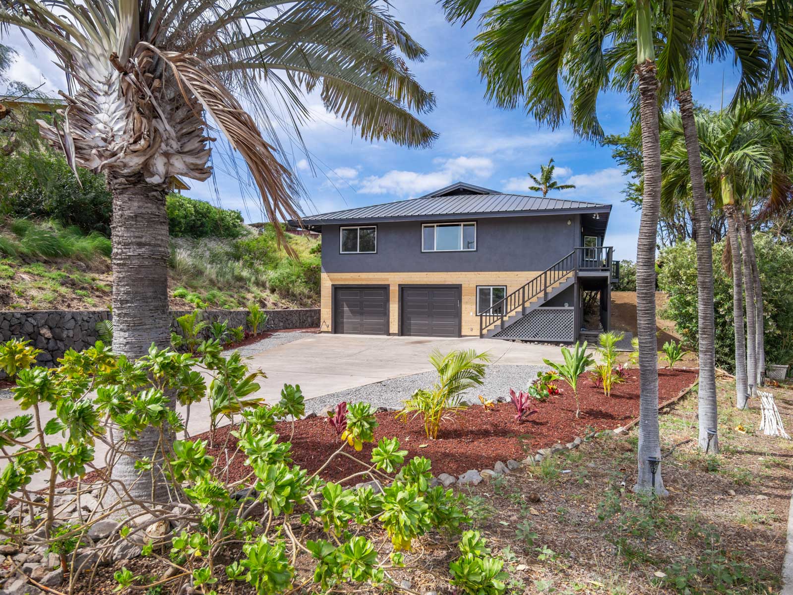 68-1758 Puu Nui Pl Property Photo