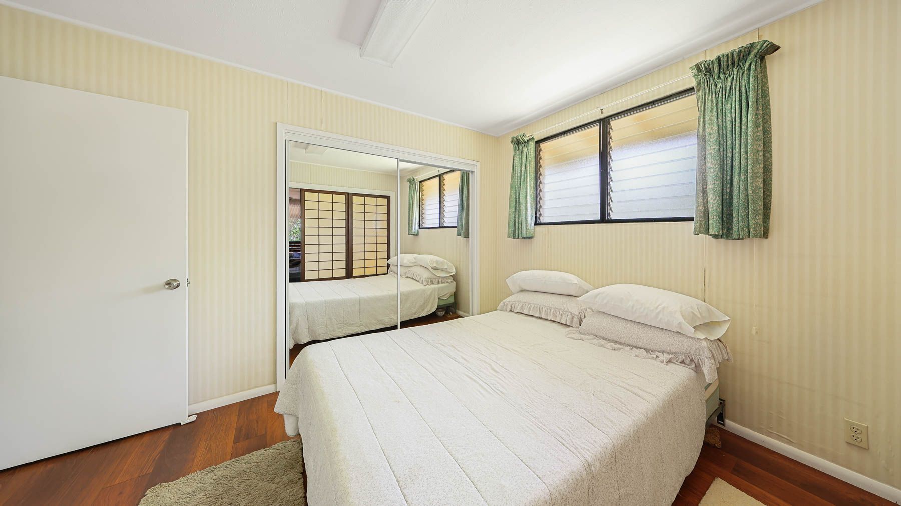6033 Puka St Property Photo 8
