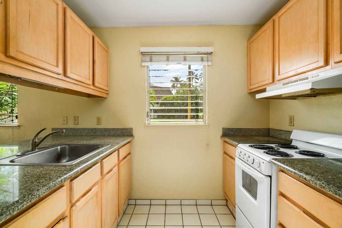 525 Aleka Lp B4 Property Photo 4