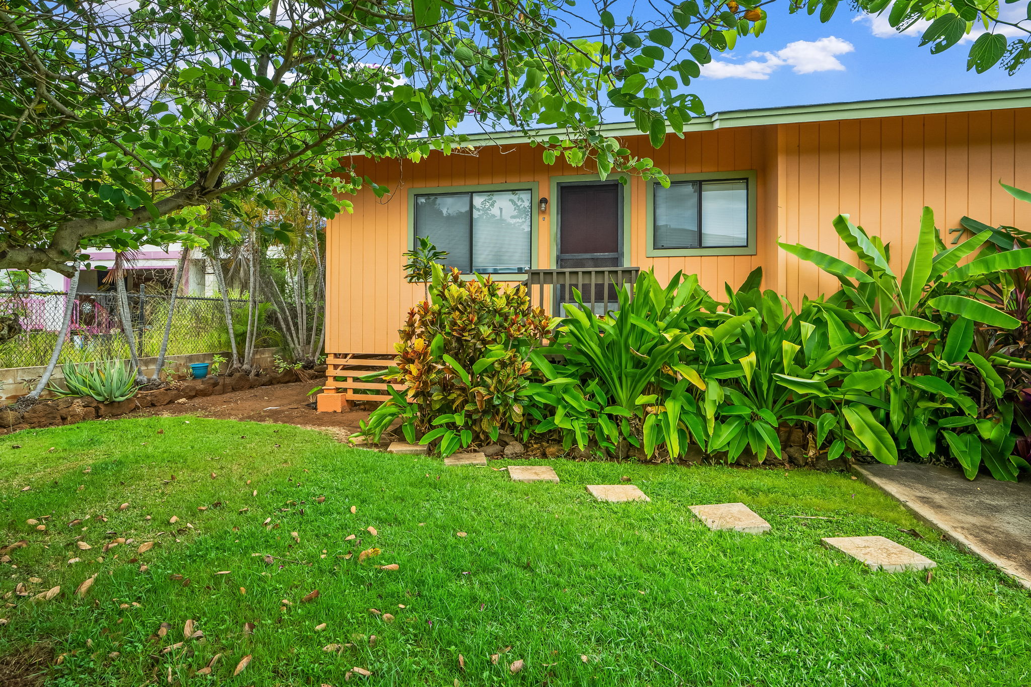 4720 Menehune Rd Property Photo 1