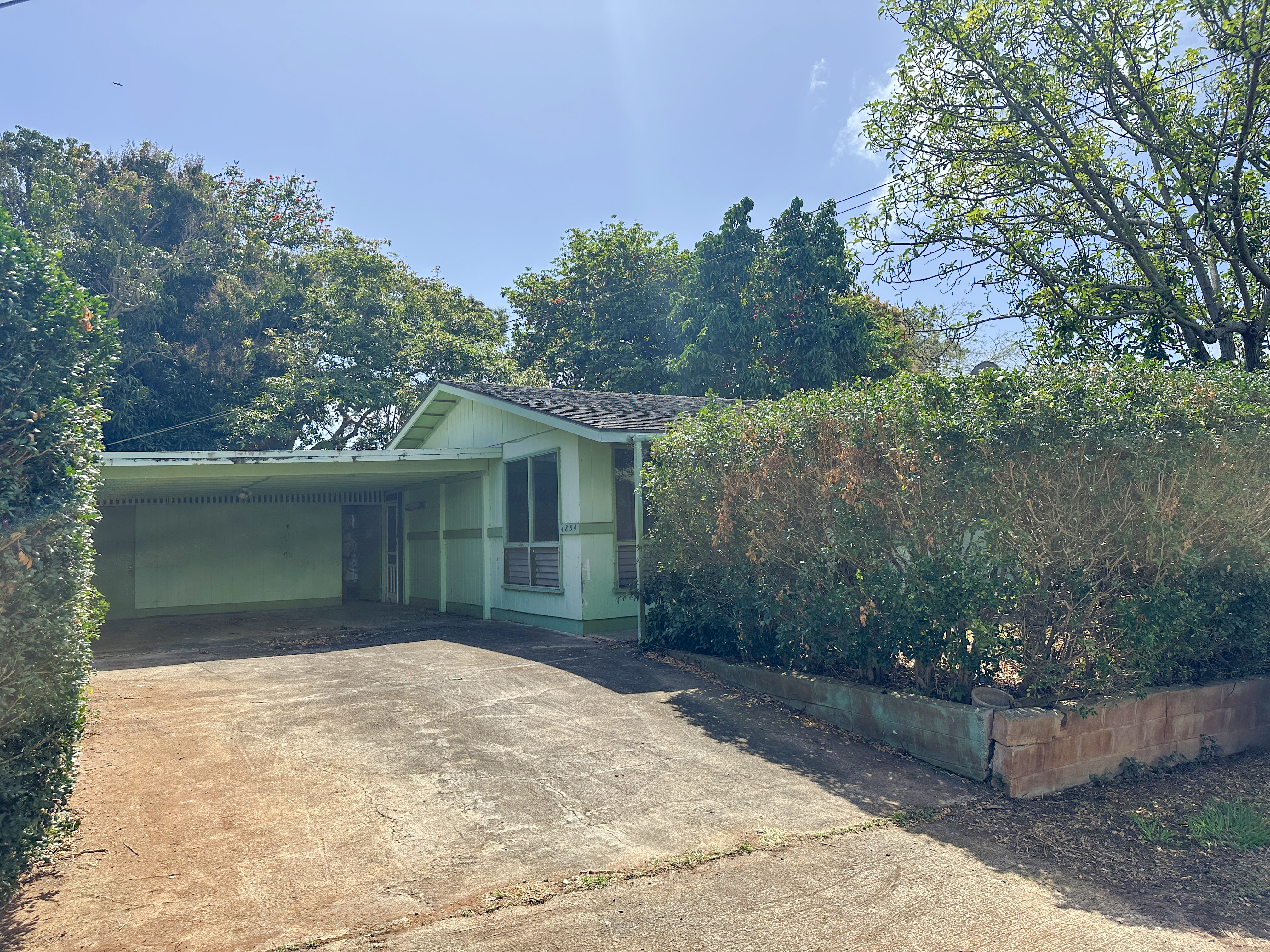 4854 Aliali Rd Property Photo