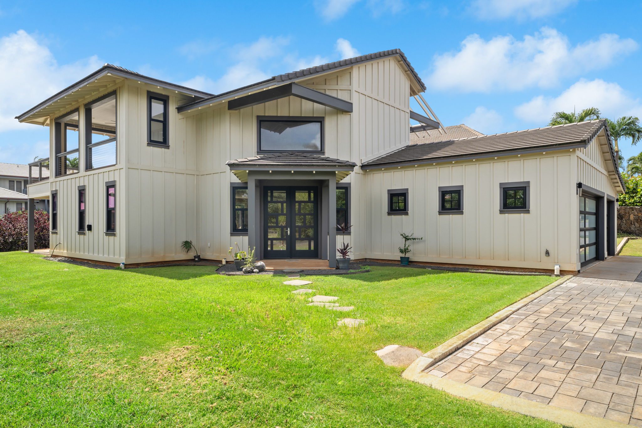 1647 KELAUKIA ST Property Photo 1