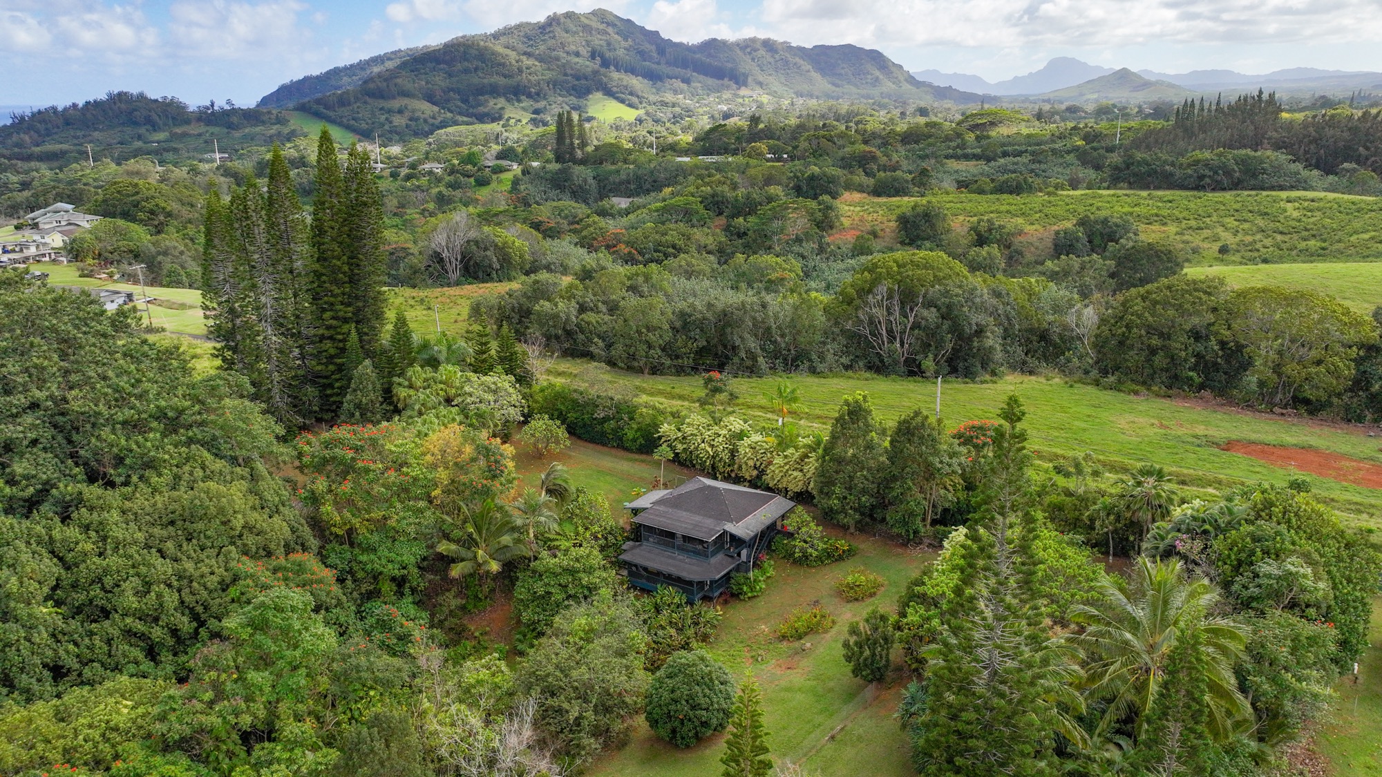 6052 Hauiki Rd 1 Property Photo 1