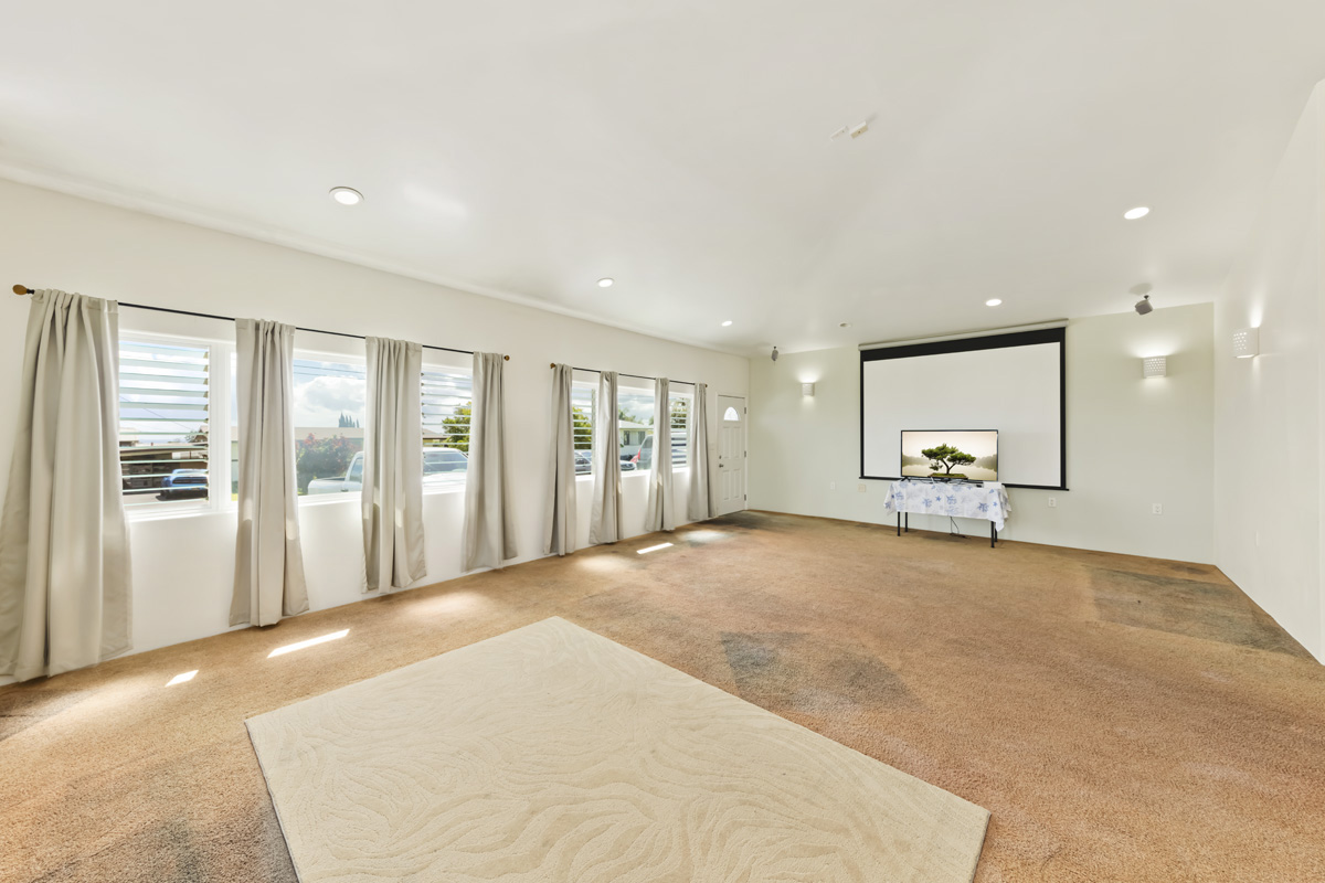 76 Makani Circle Property Photo 5