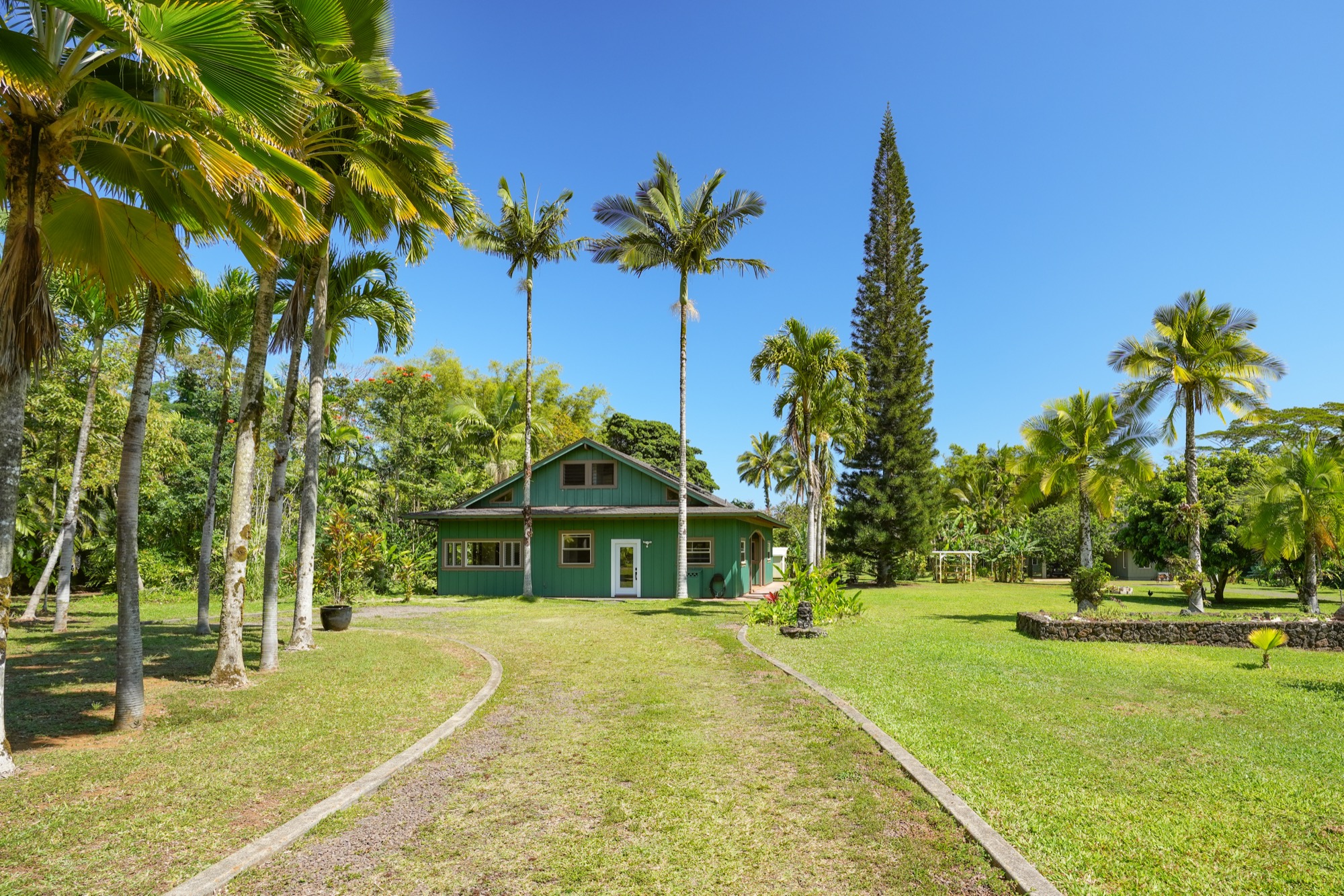 4631 Kahiliholo Rd Property Photo 5