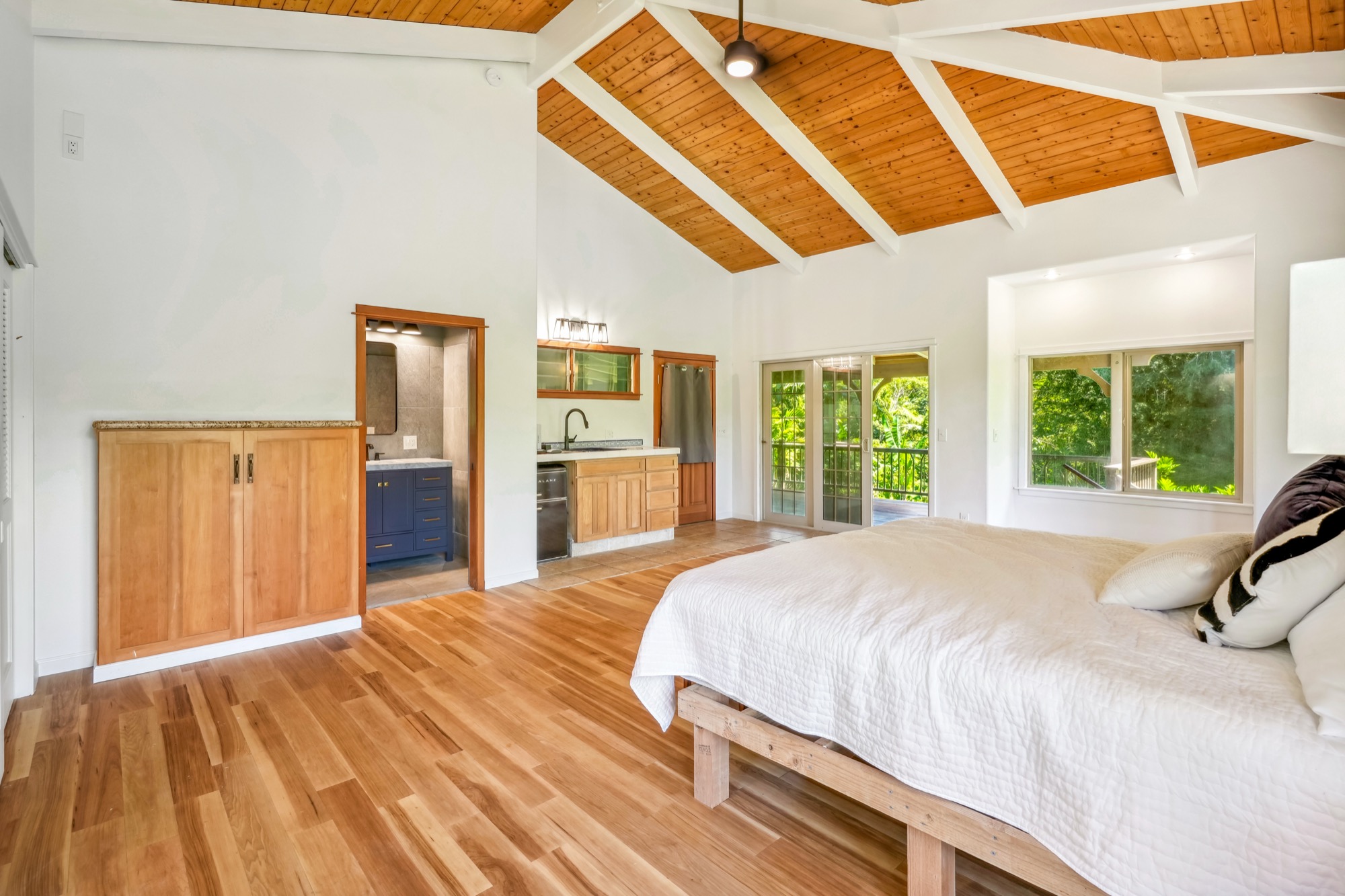 4631 Kahiliholo Rd Property Photo 16