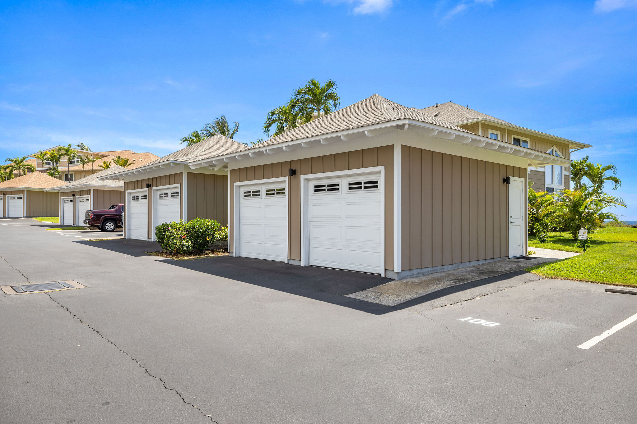 75-6060 Kuakini Hwy I1 Property Photo 25
