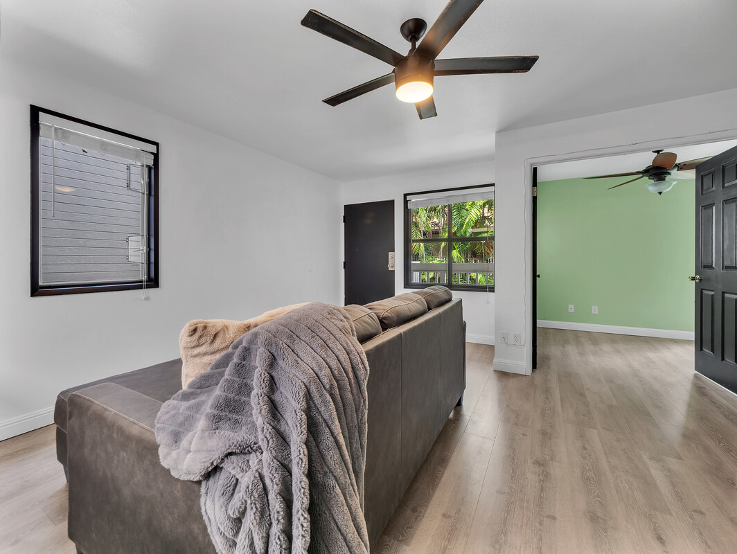 75-5748 Alahou St 1b Property Photo 5