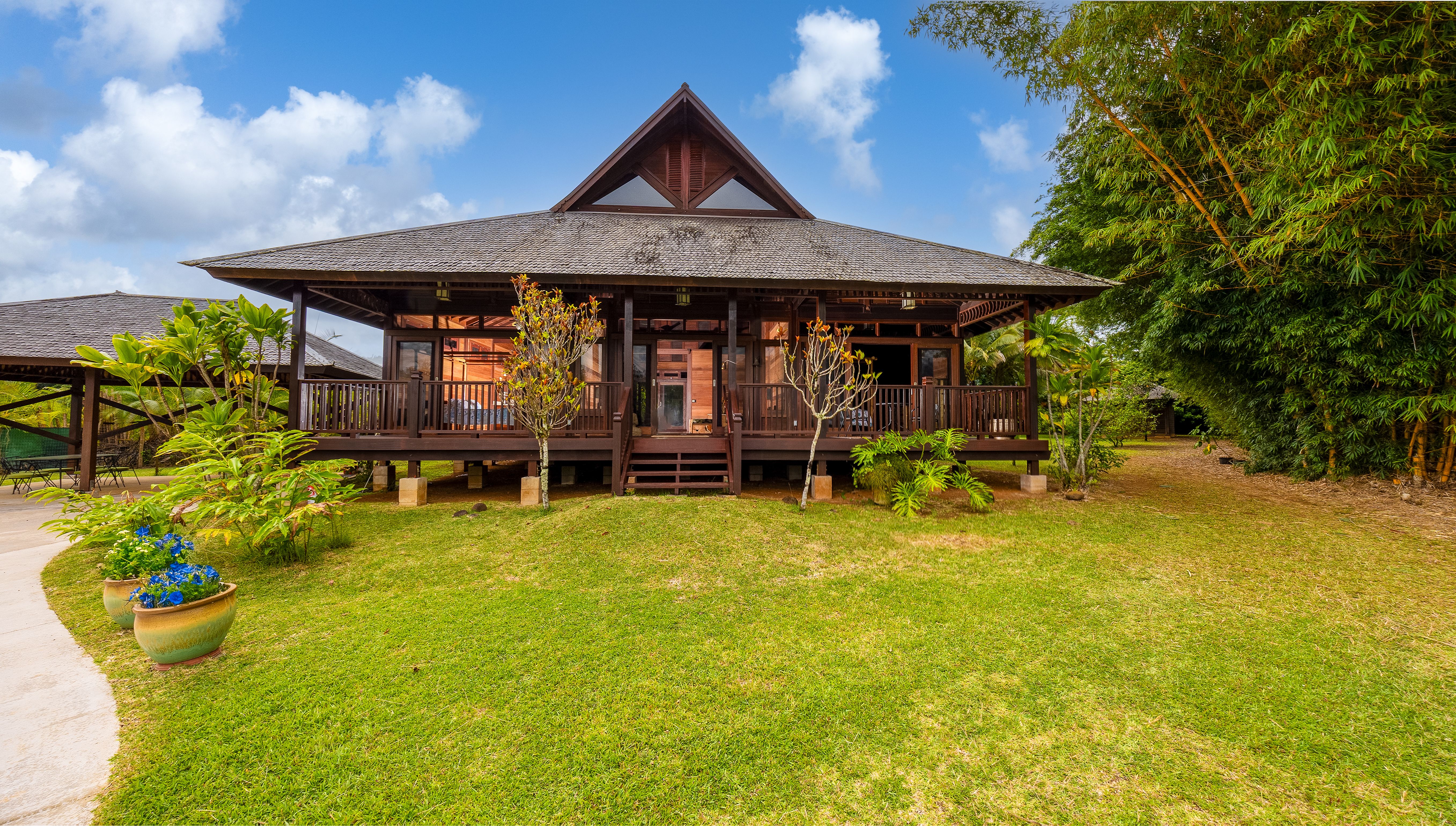 1756-B MAKALEHA PL Property Photo 1