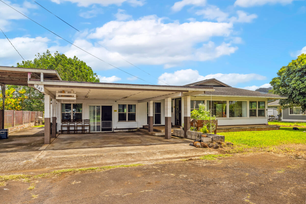 242 Koili Ln Property Photo 1