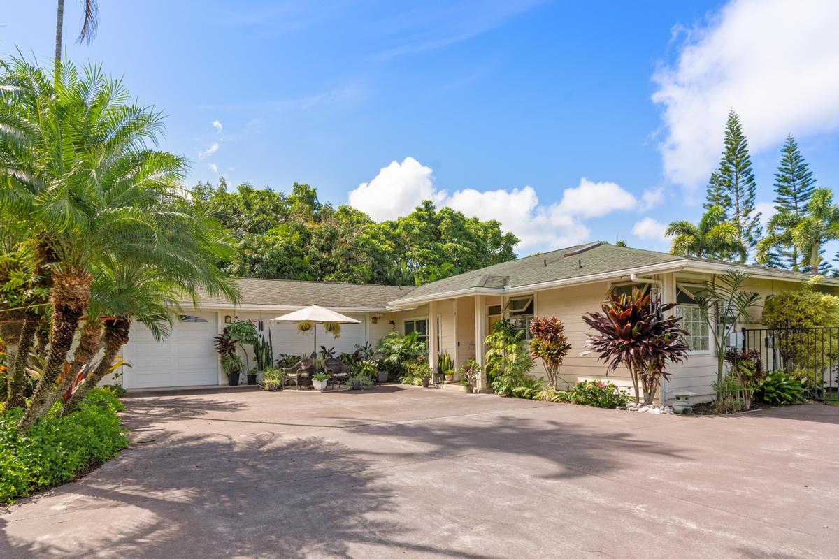 73-4685 Hina Lani St Property Photo 4