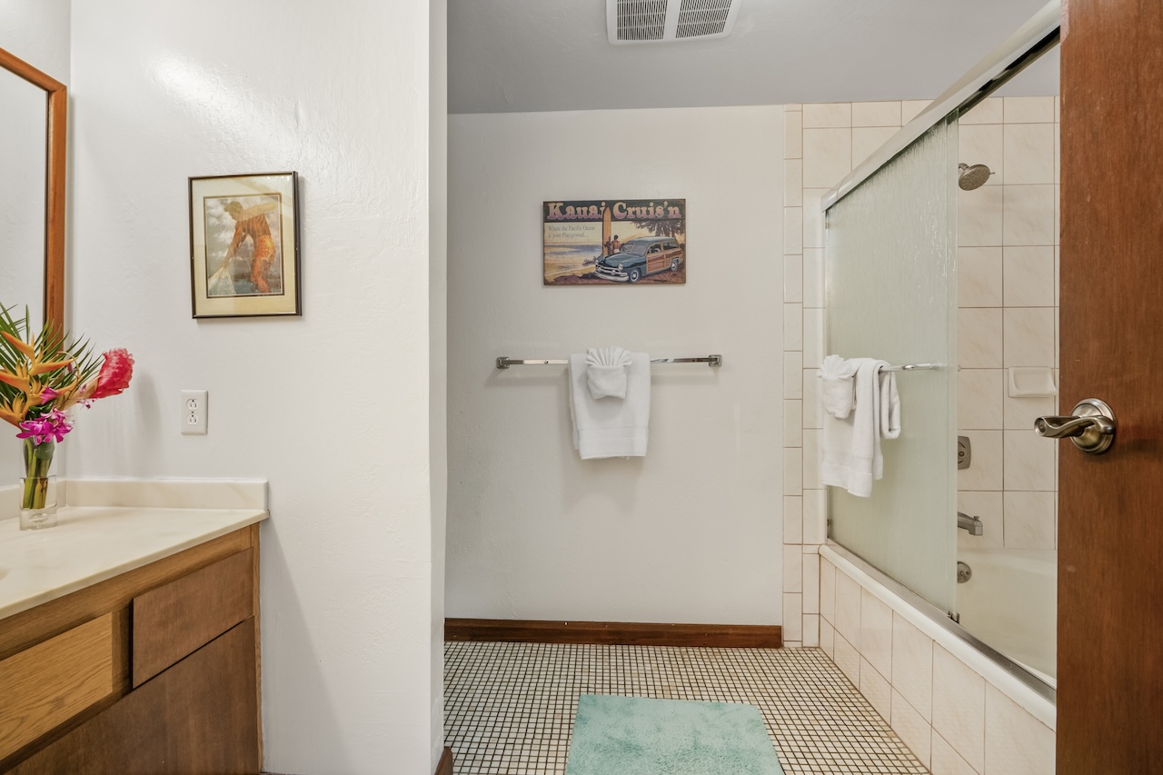 1901 Poipu Rd 411 Property Photo 14