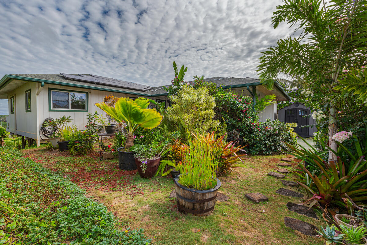 5372 Kumole St Property Photo 7