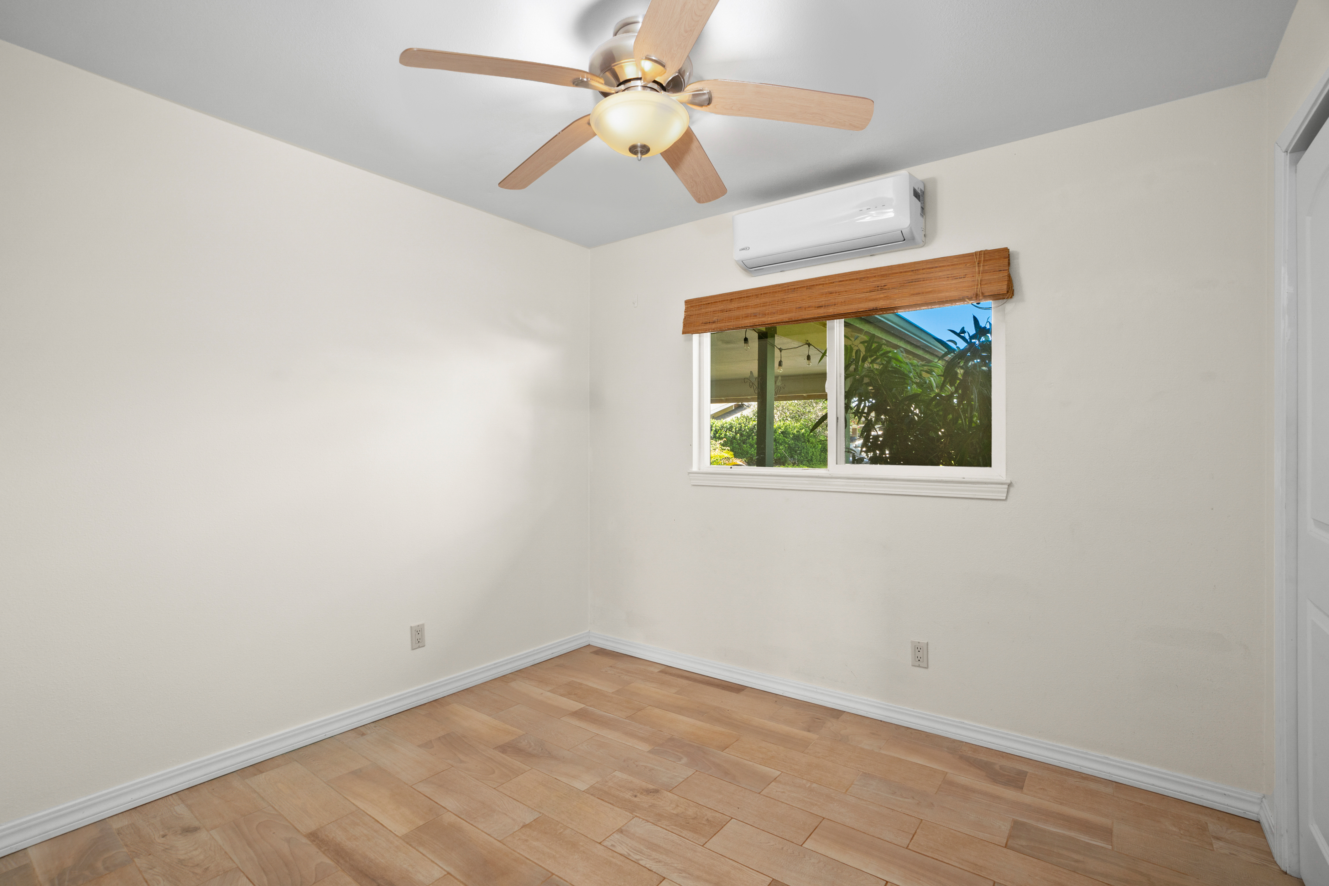 5372 Kumole St Property Photo 19
