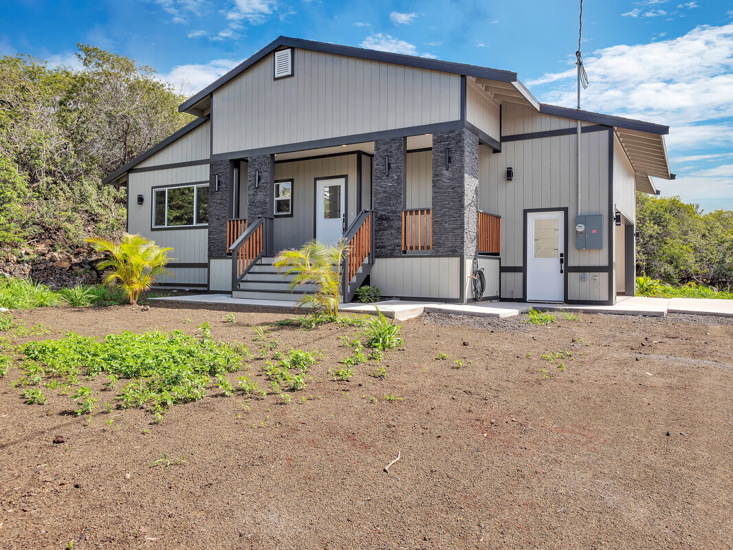 94-1638 KAULUA ST