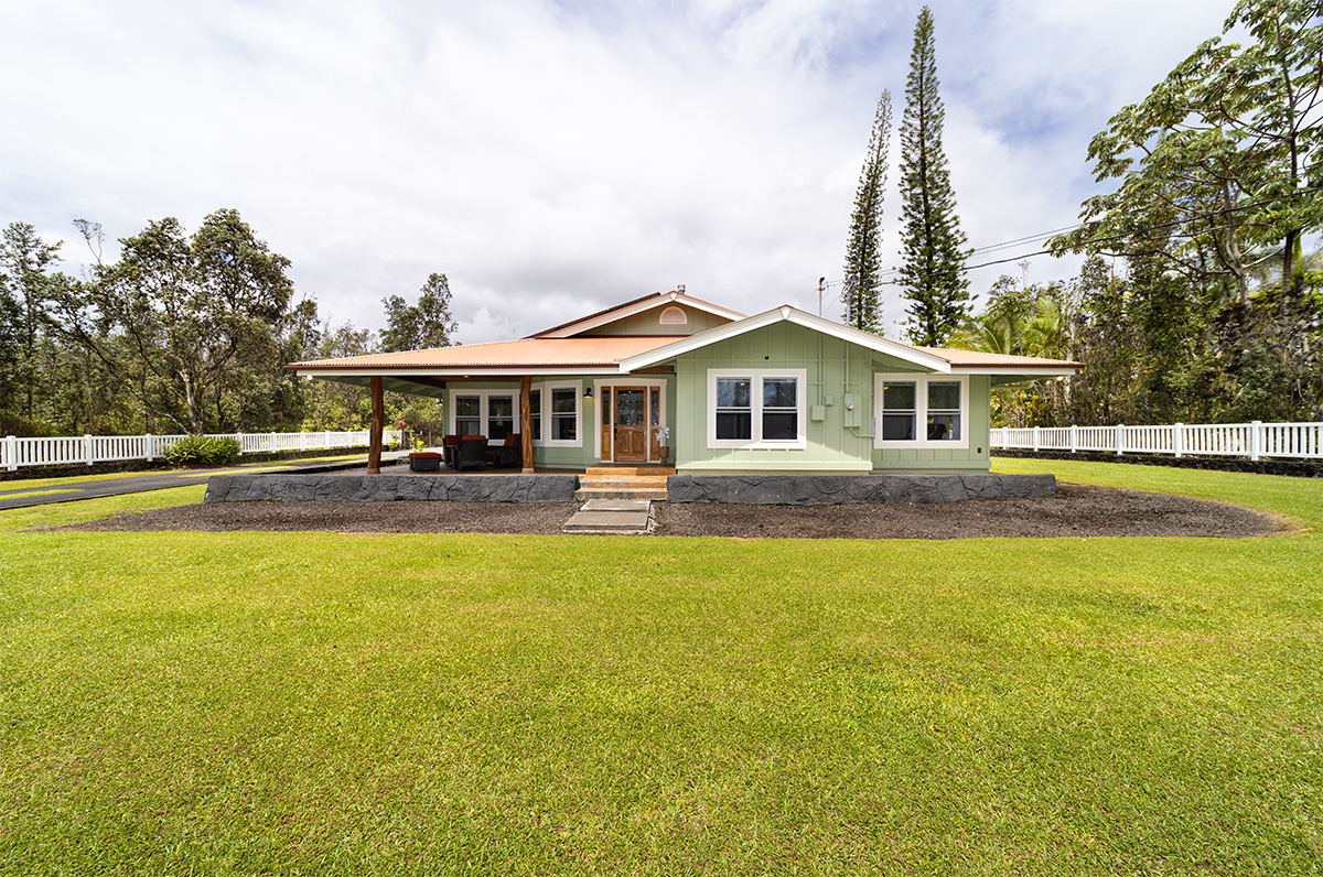 16 40th Ave Property Photo