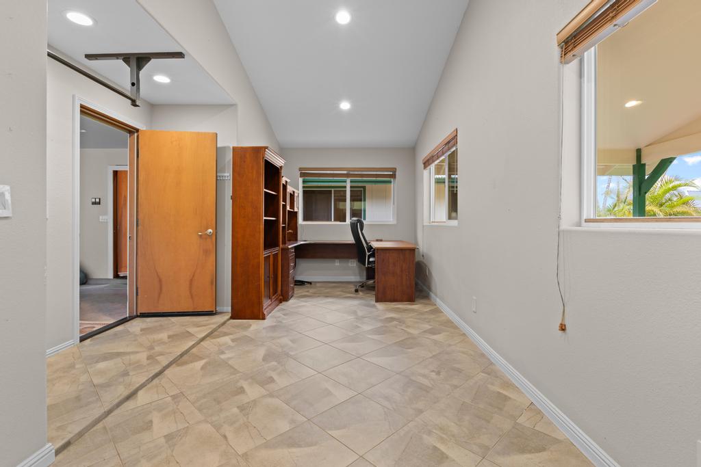 75-1069-a Kamalani St Property Photo 20