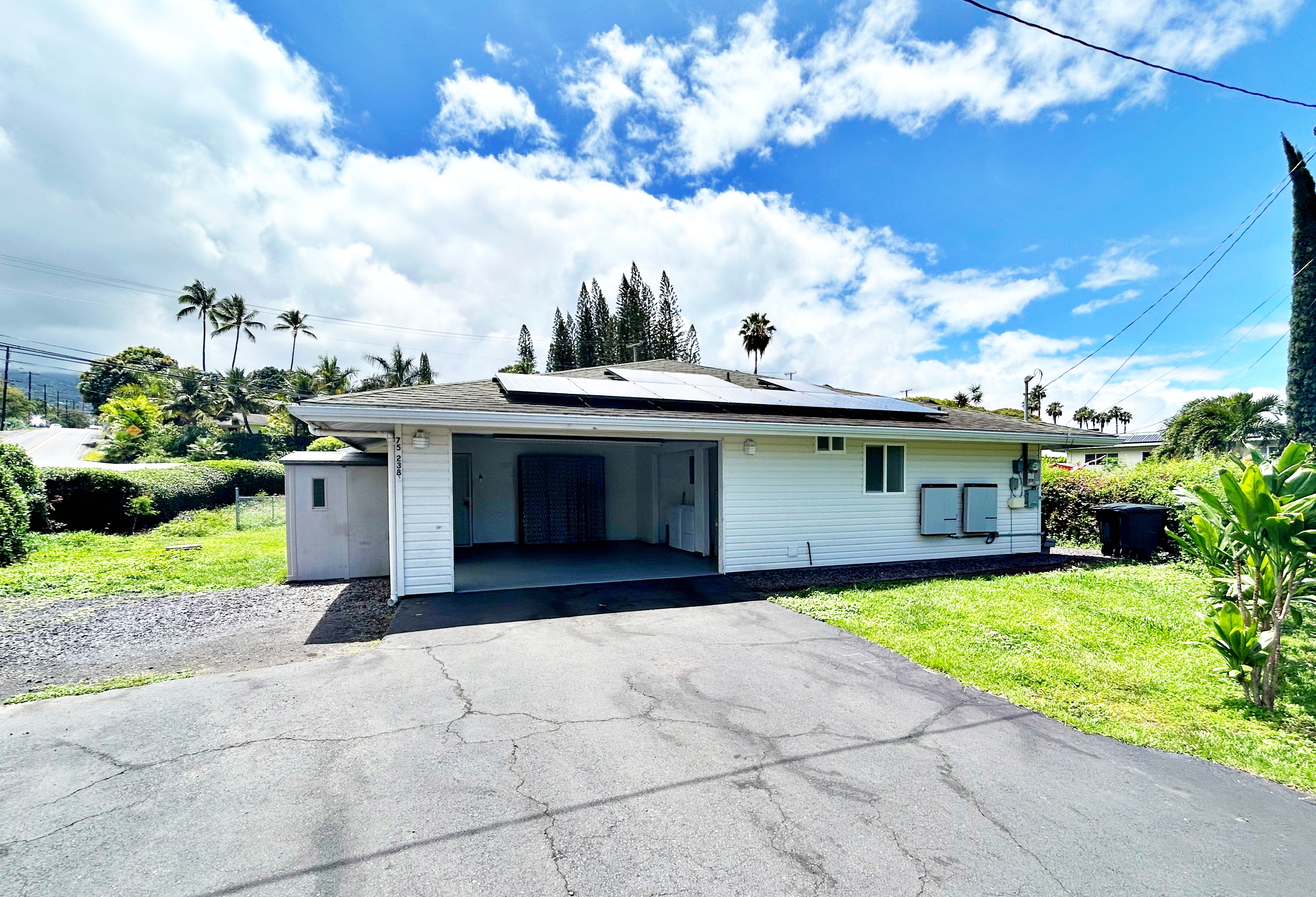 75-230 Hualalai Rd B Property Photo 1