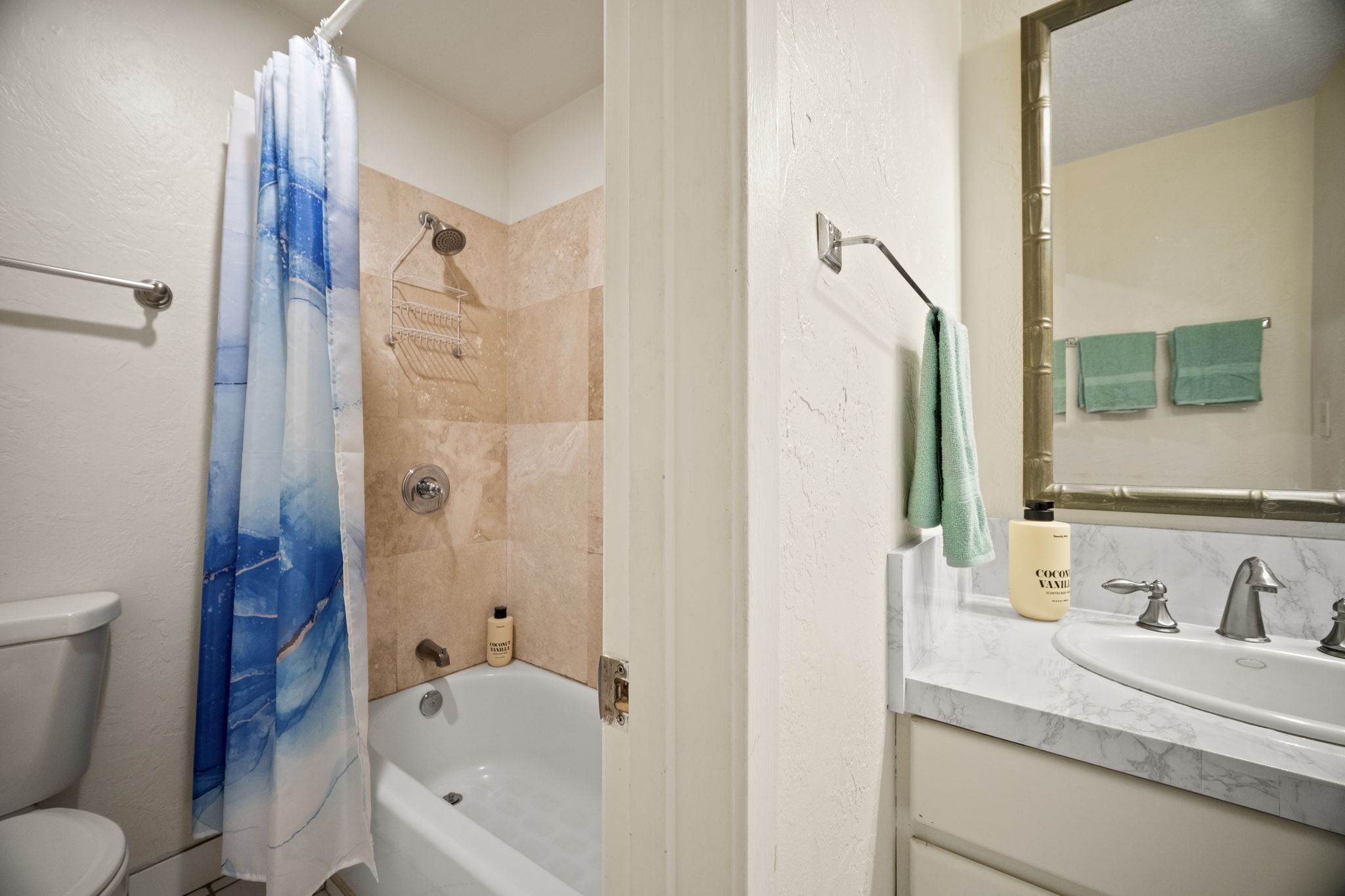 525 Aleka Lp F15 Property Photo 14