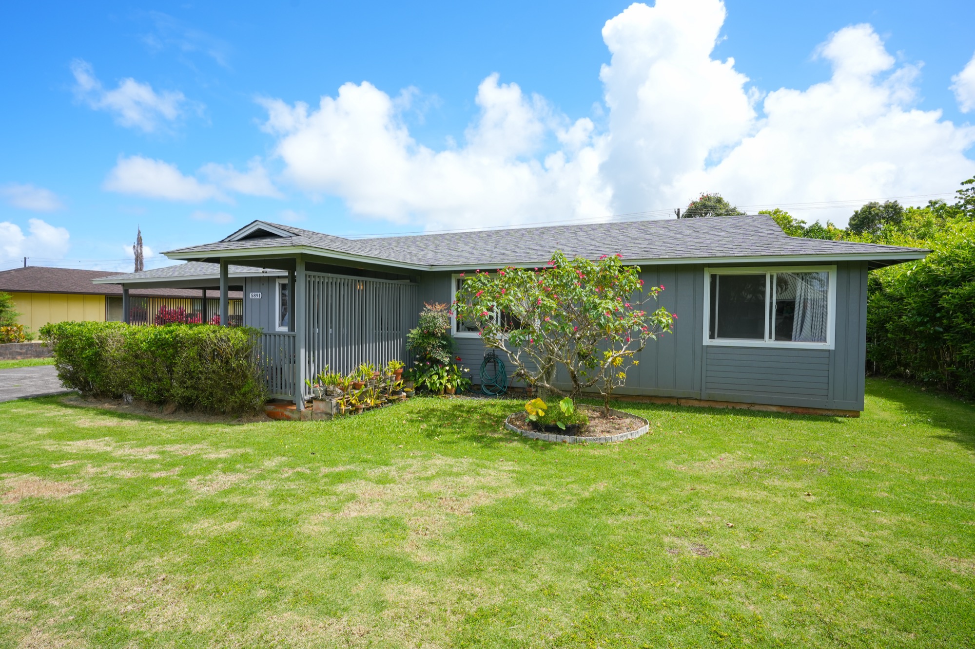 5891 Ahakea St Property Photo 1