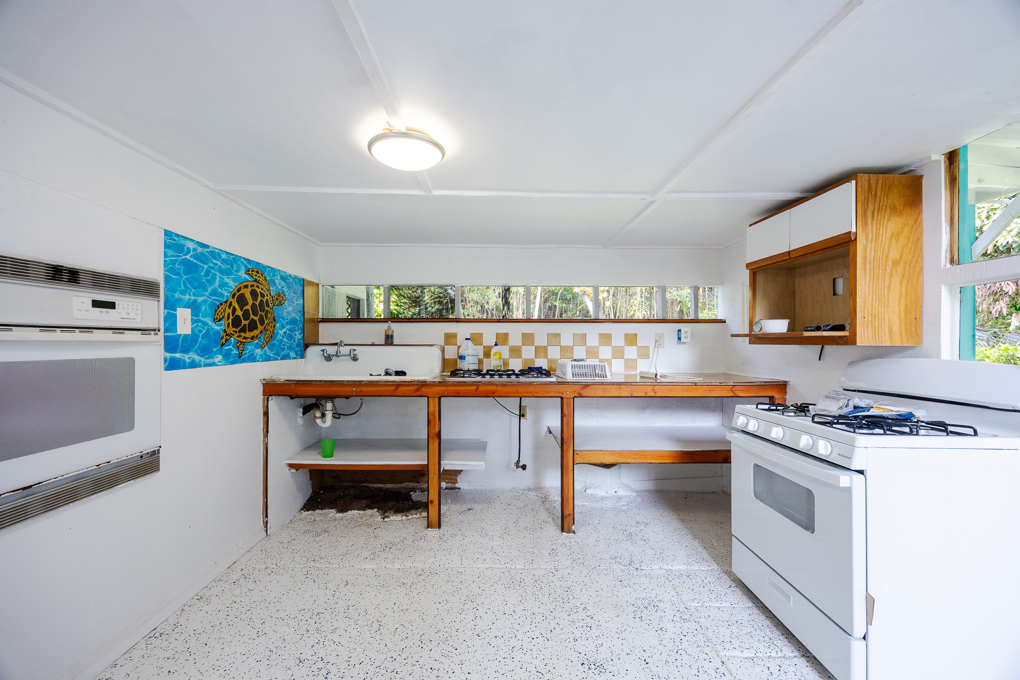 12-557 Hawaii St Property Photo 16