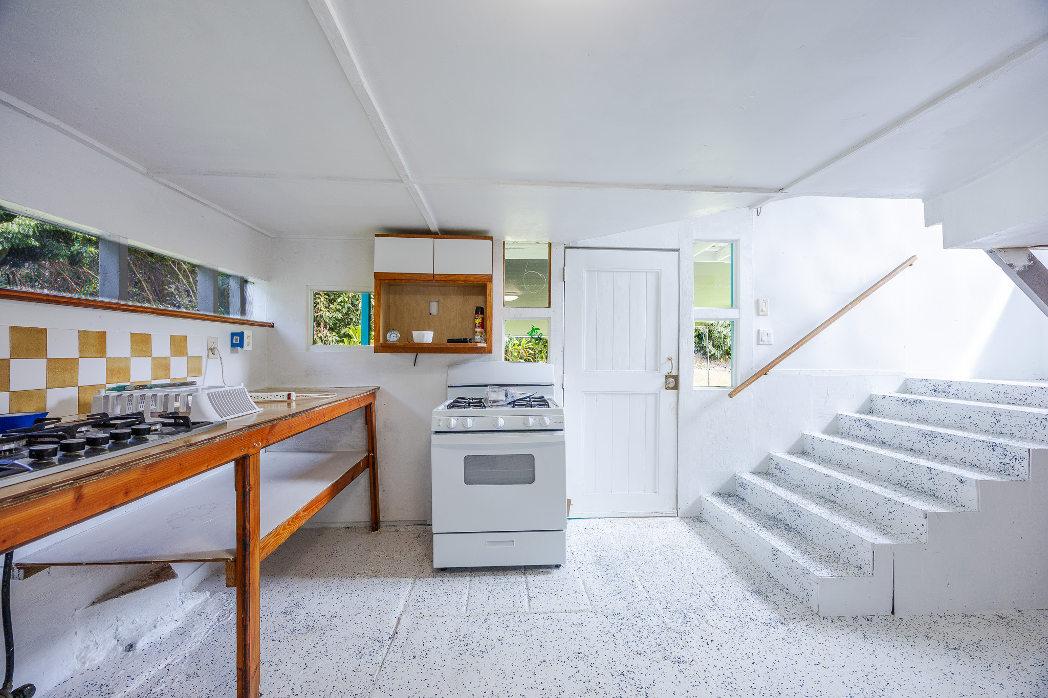 12-557 Hawaii St Property Photo 18