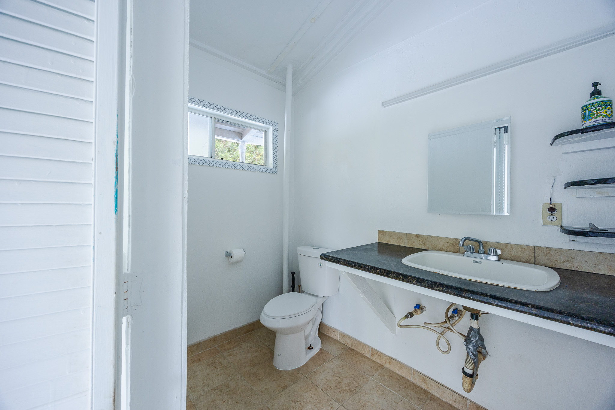 12-557 Hawaii St Property Photo 29