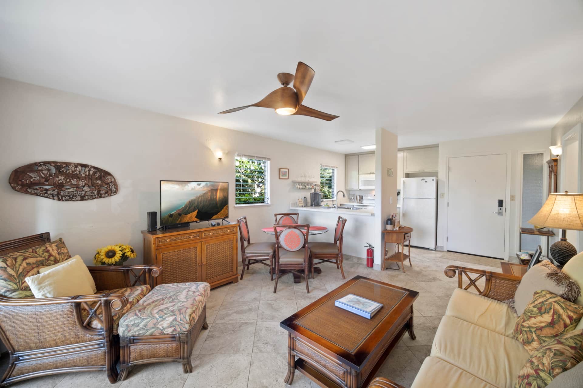 525 Aleka Lp K8 Property Photo 4