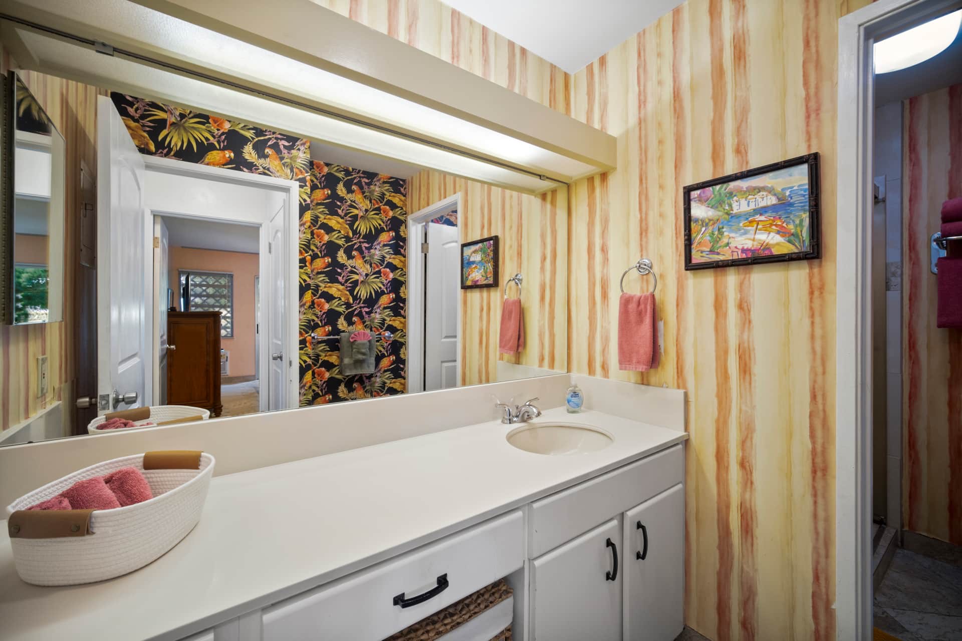 525 Aleka Lp K8 Property Photo 13