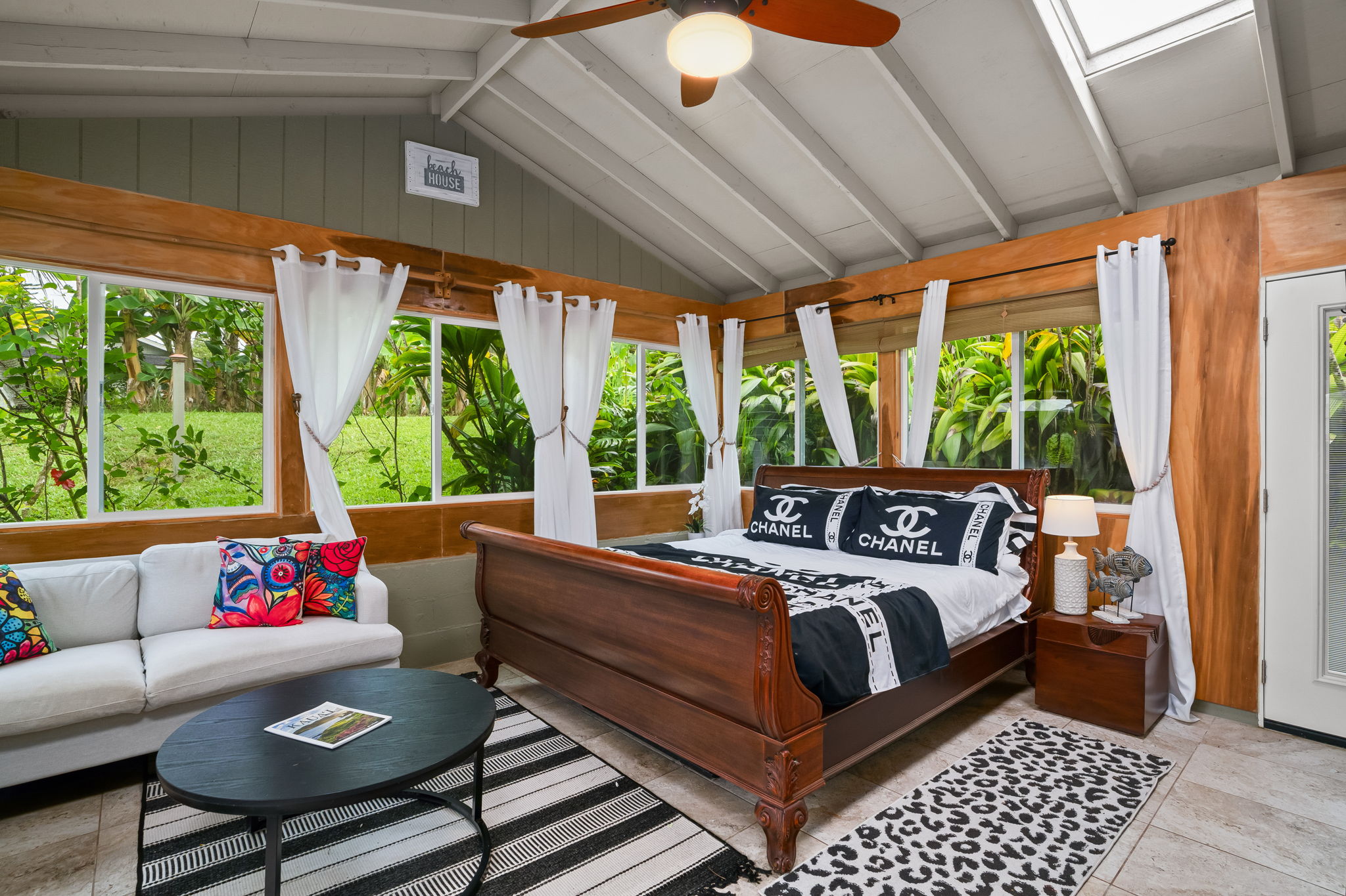 321 Hie St Property Photo 12