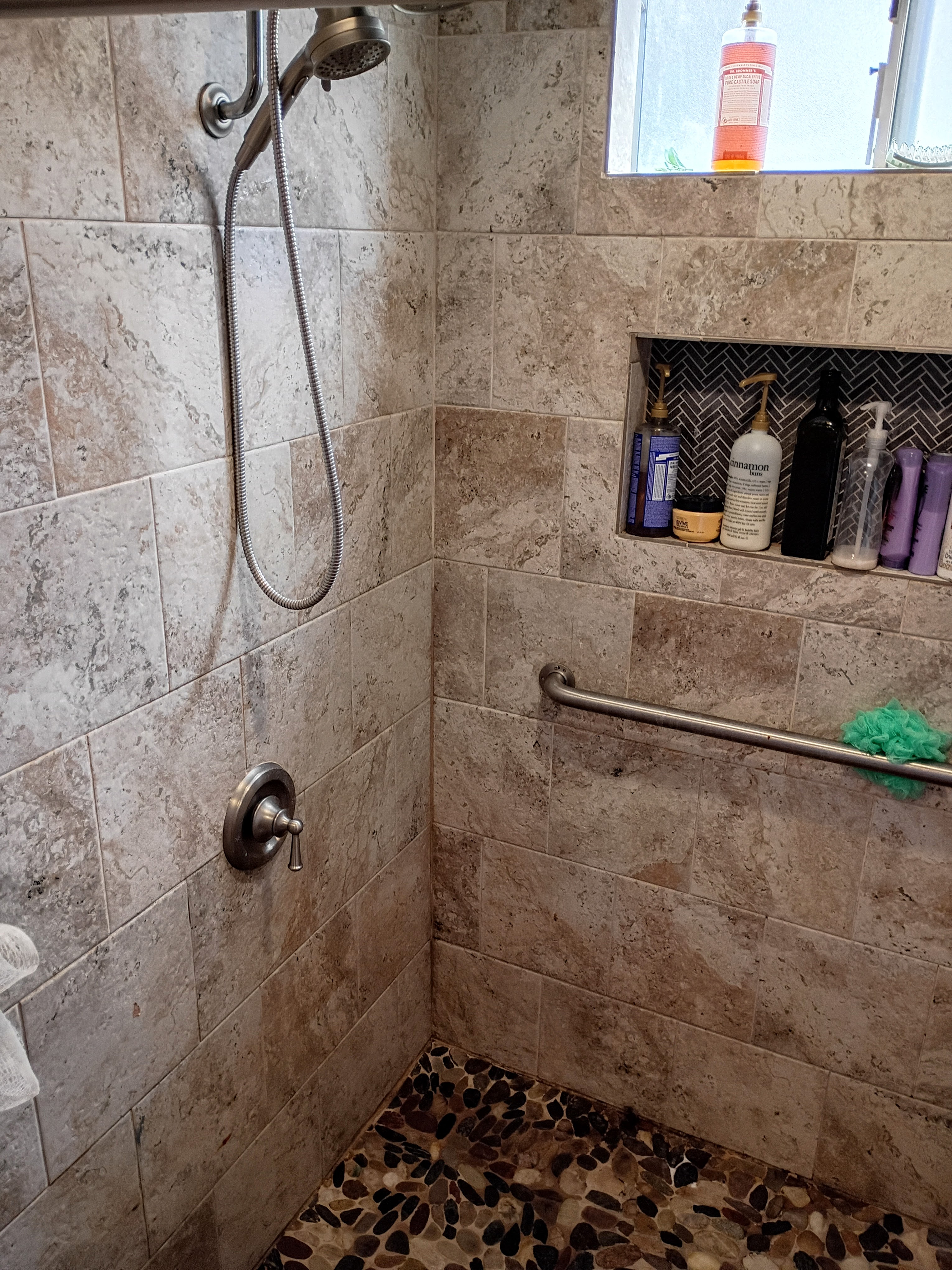 433 Kaanini St Property Photo 11