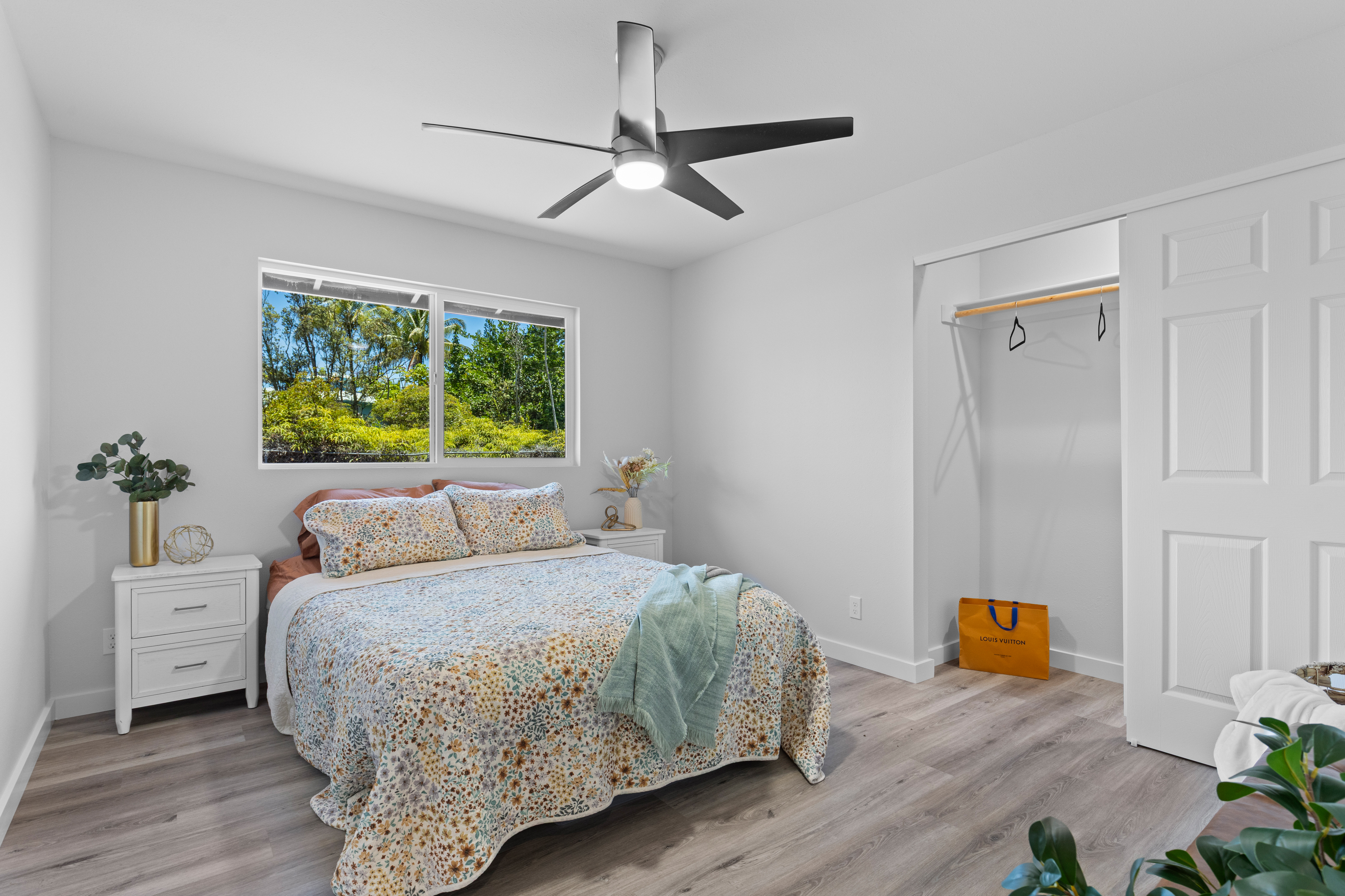 15-1698 5th Ave Property Photo 17