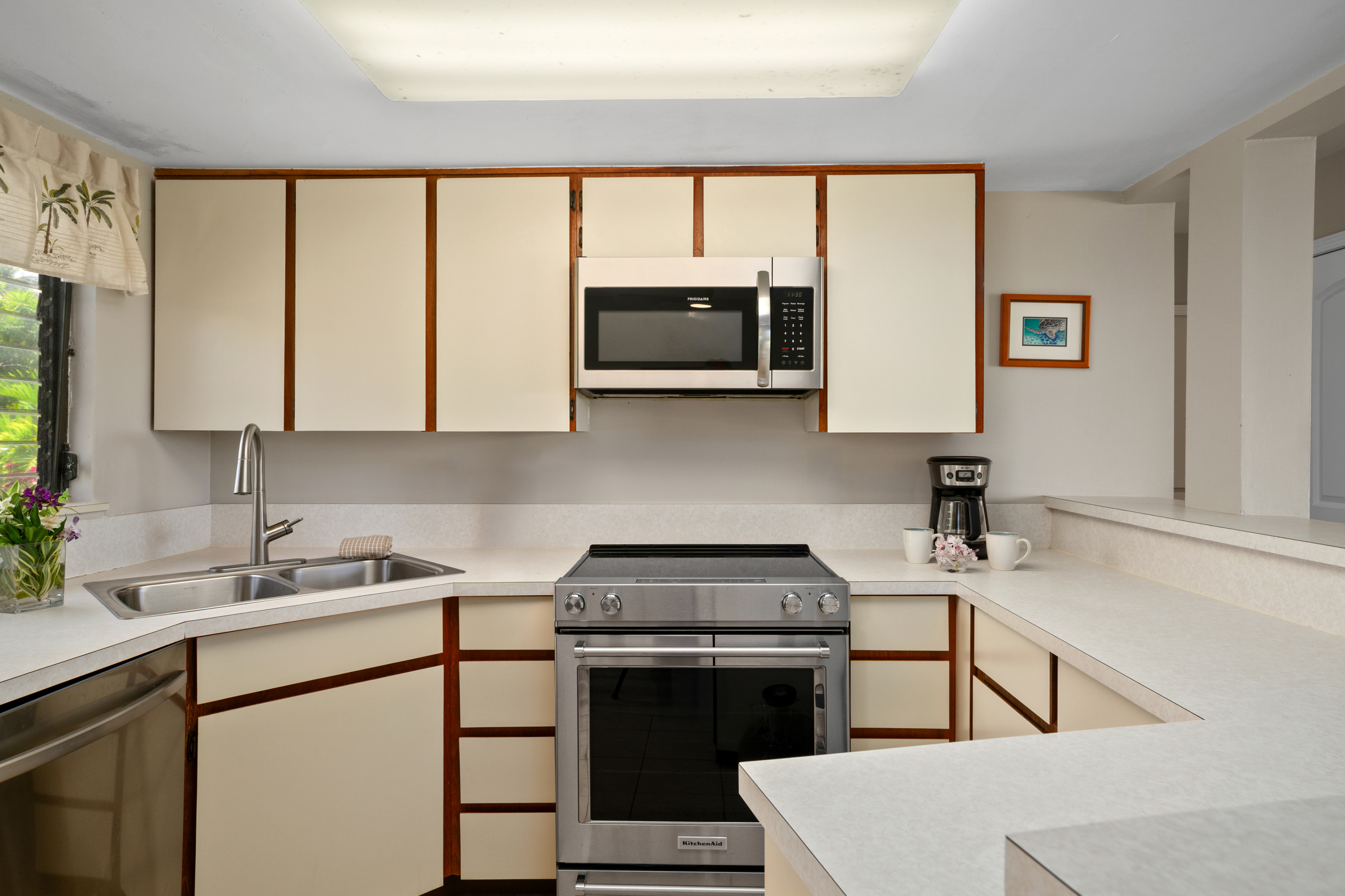 3830 Edward Rd 12d Property Photo 10