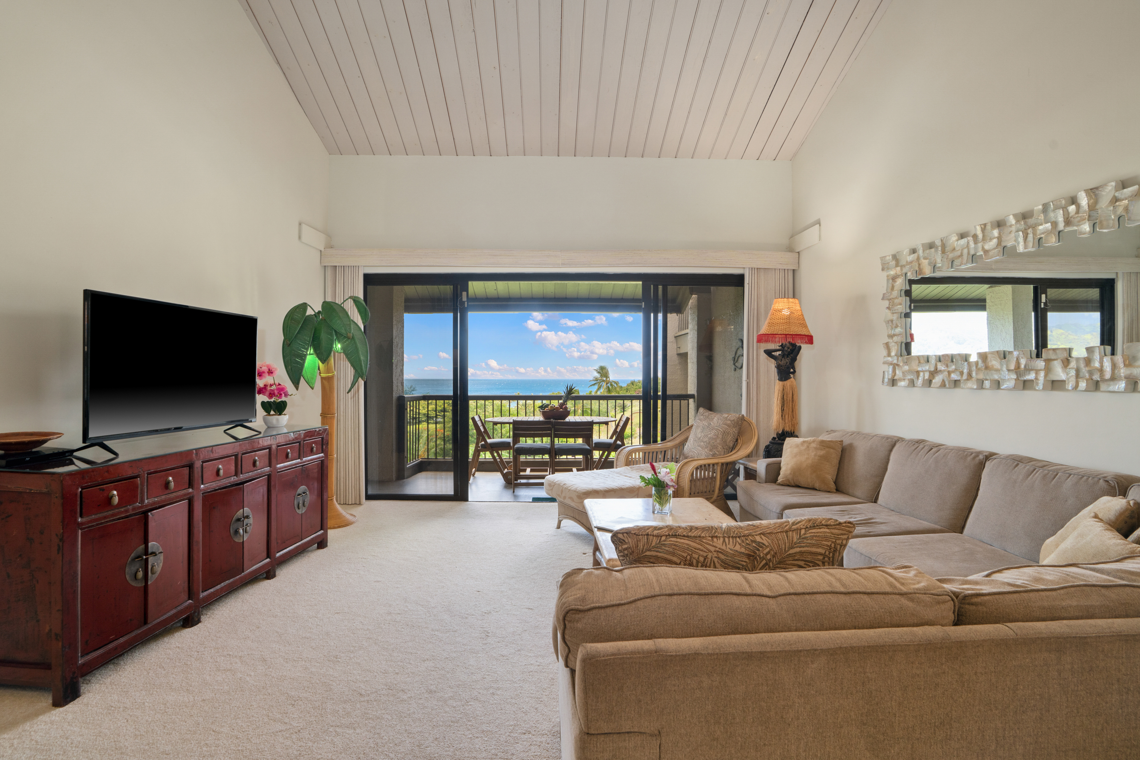 5380 Honoiki Rd 7301 / 7302 Property Photo 5