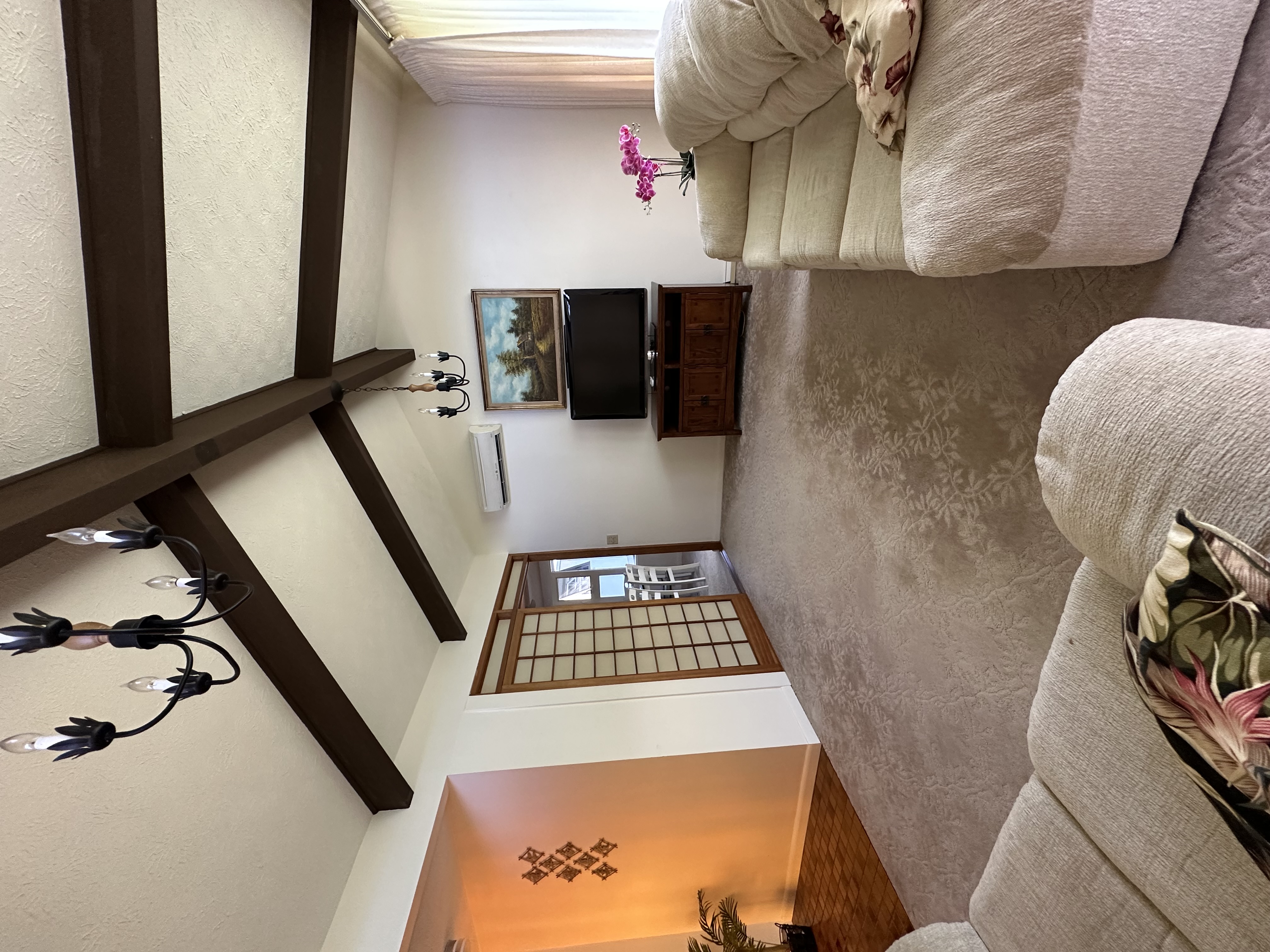 1088 Apono Pl Property Photo 4