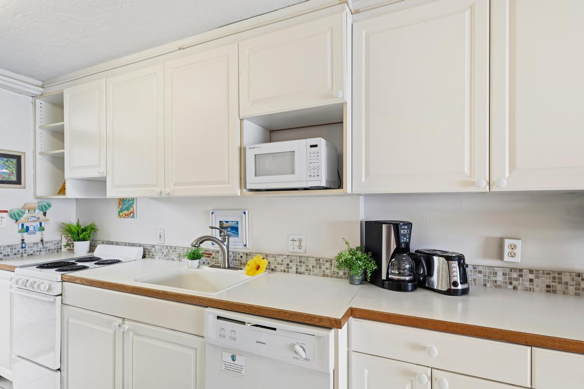 77-6452 Kona Magic Sands 203 Property Photo 8