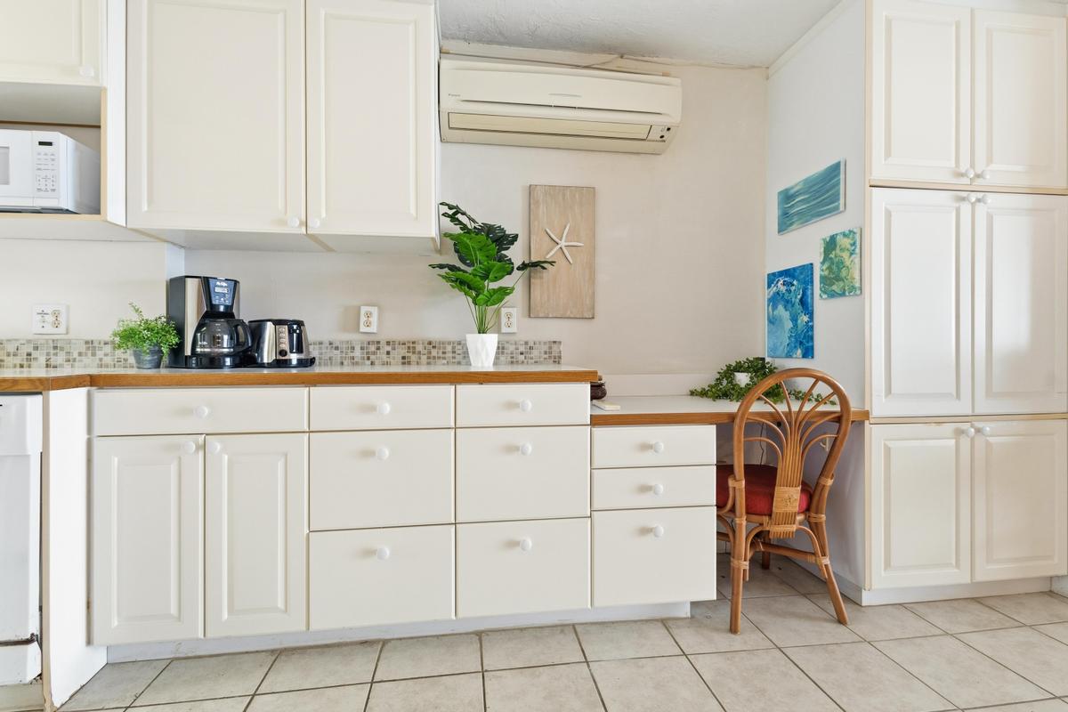 77-6452 Kona Magic Sands 203 Property Photo 12