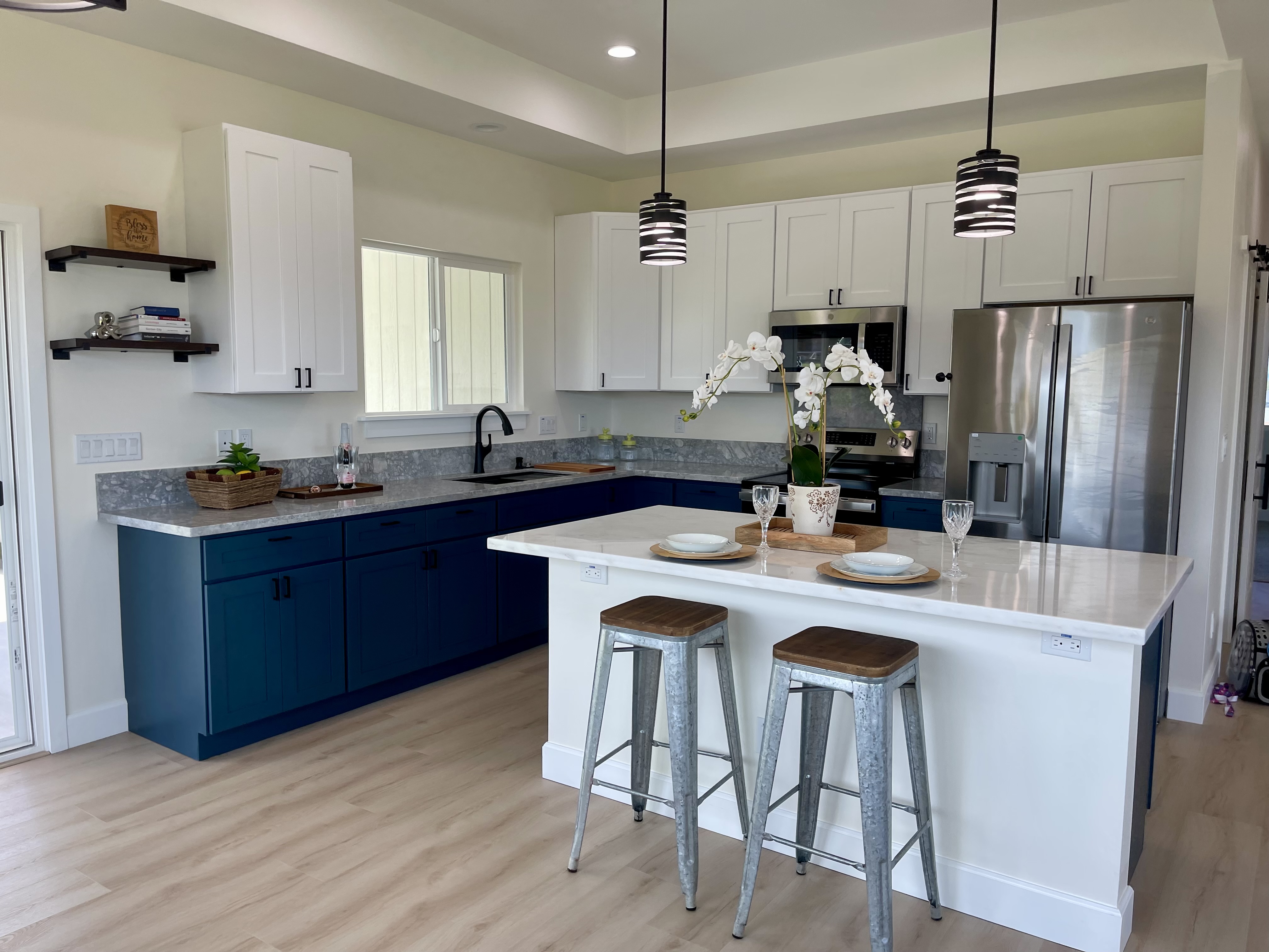 1588 Mailani St Property Photo 1